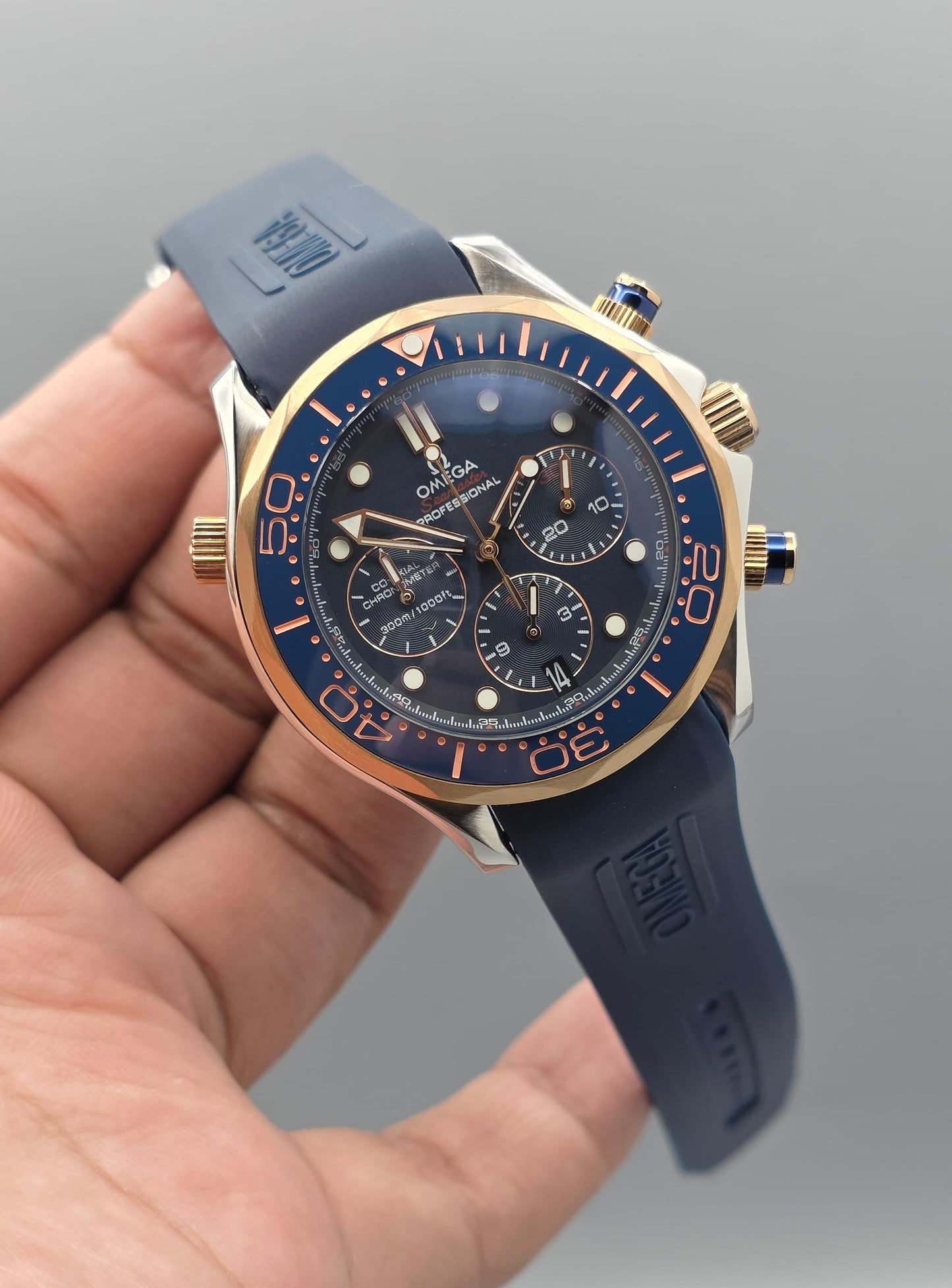 High Quality Luxury Branded Watch - PVC STRAP