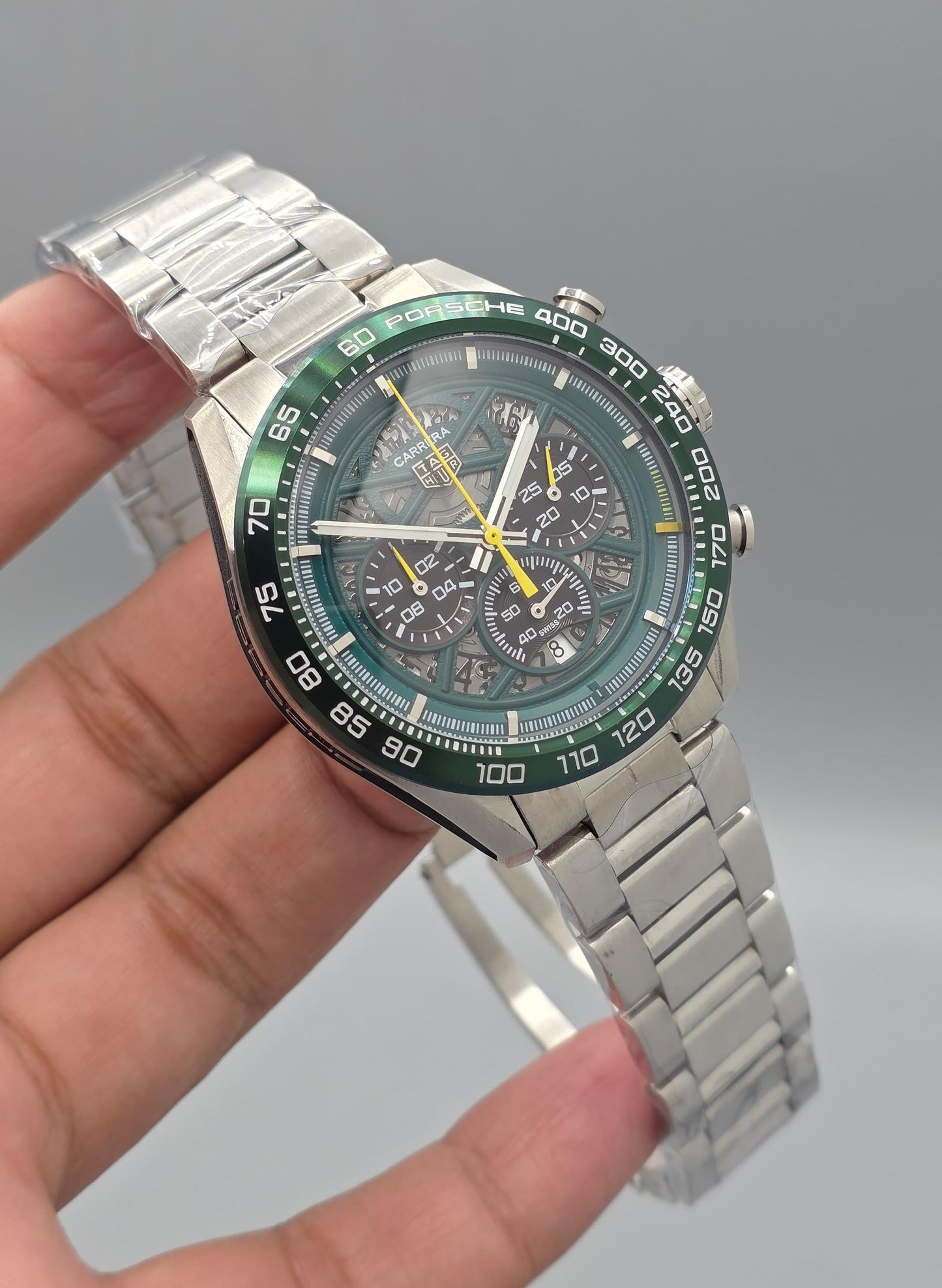 High Quality Luxury Branded Watch - Green Dail