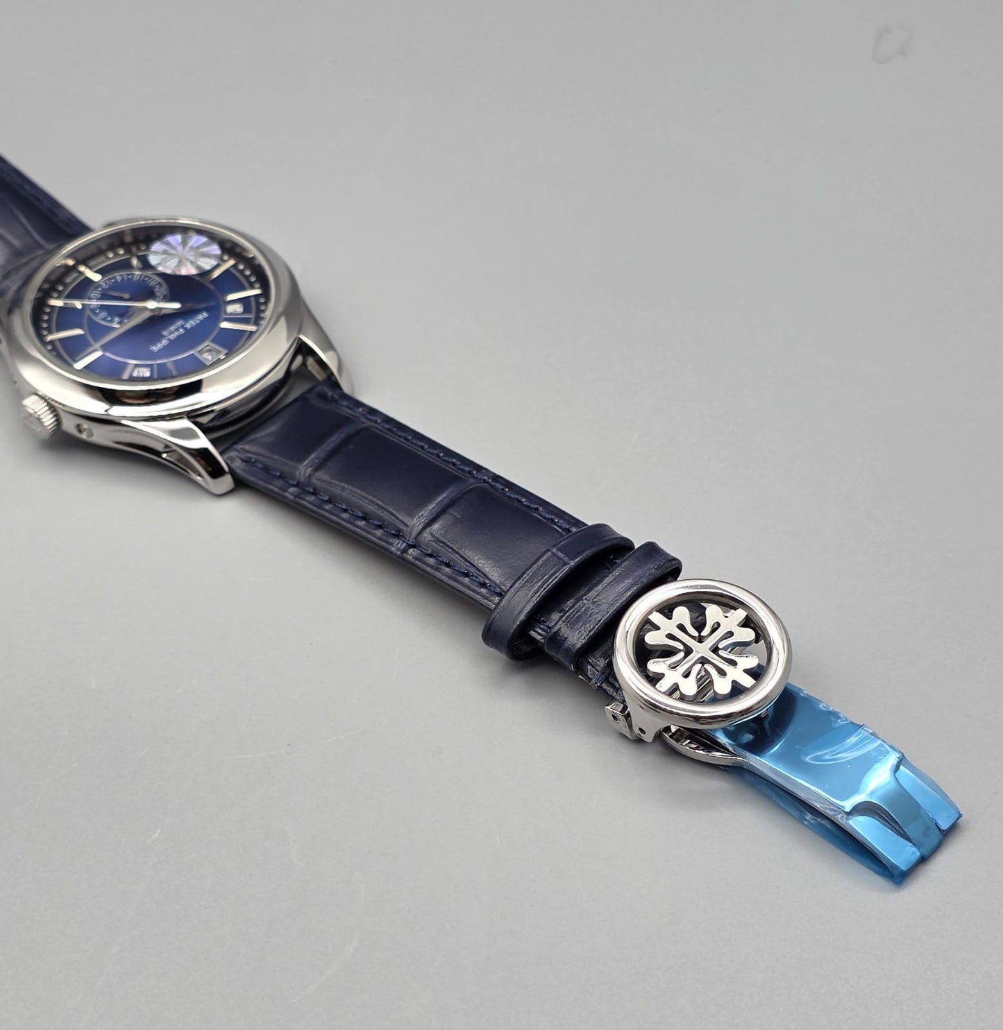 Luxury Multi-Function Automatic Watch – Blue Gradient Edition