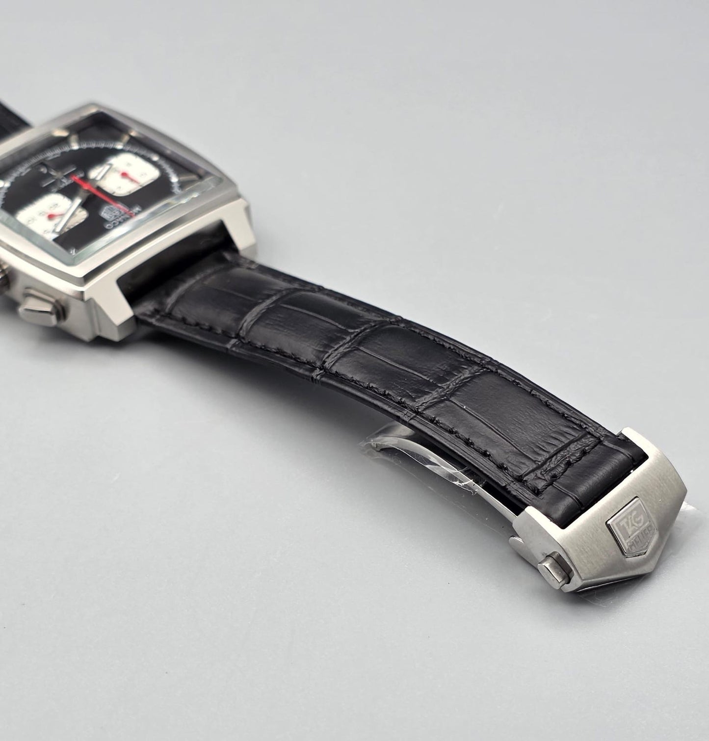 Luxury Square Chronograph Watch – Black Dial Edition