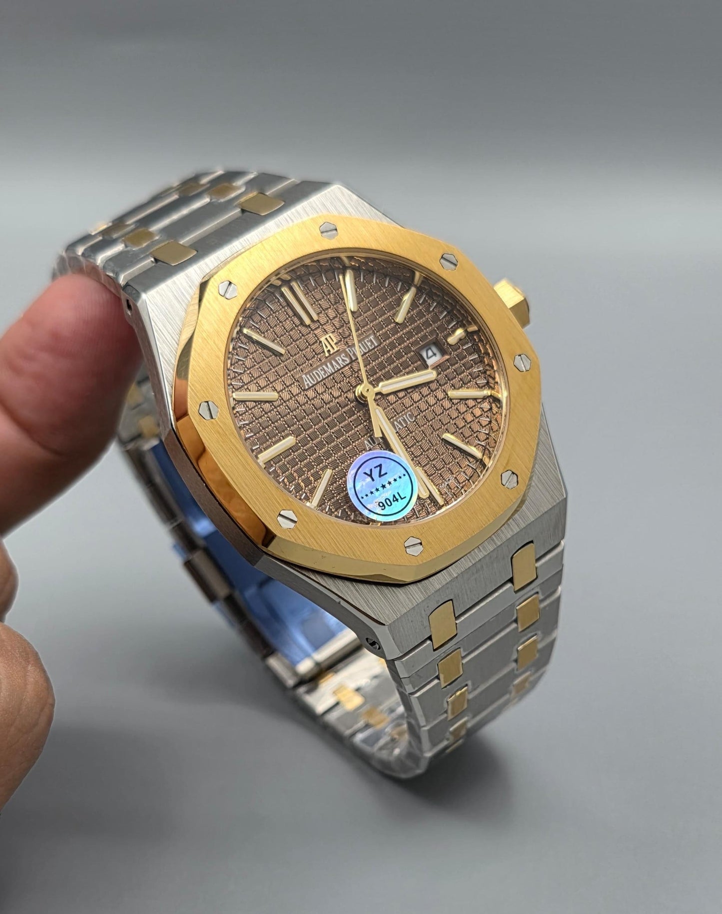 Luxury Men’s Two-Tone Watch – Silver & Yellow Gold, Automatic