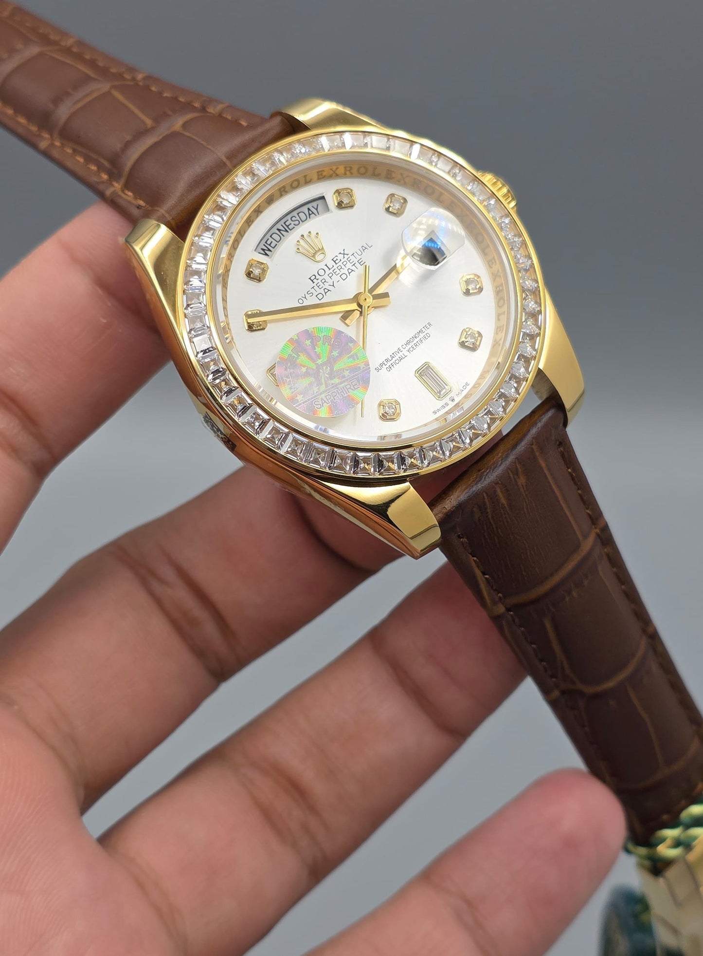 Luxury Yellow Gold Watch – Leather Strap, Zarcon Bezel, Day & Date