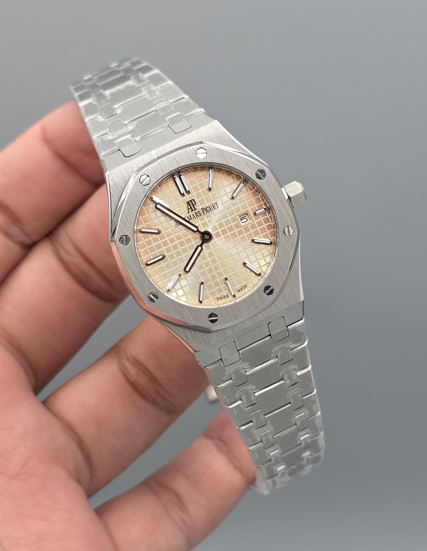 Luxury Ladies Watch – Stainless Steel, Quartz Datejust, 34mm
