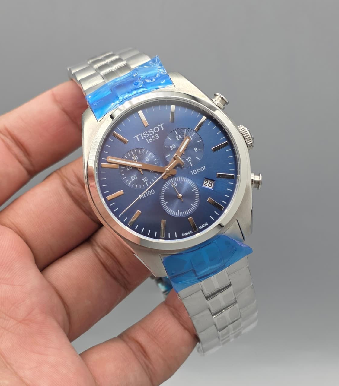 Luxury Stainless Steel Chain Watch – Chronograph