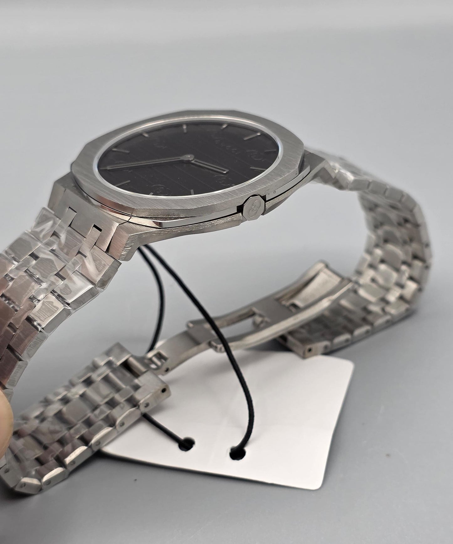 Luxury Ultra Slim Watch – Silver with Black Dial