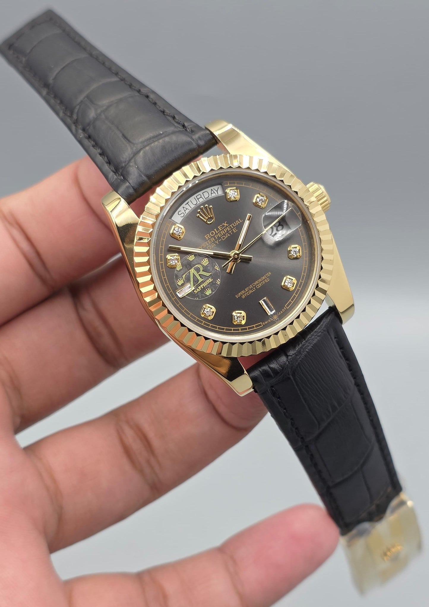 Luxury Grey Dial Watch – Master Lock Strap