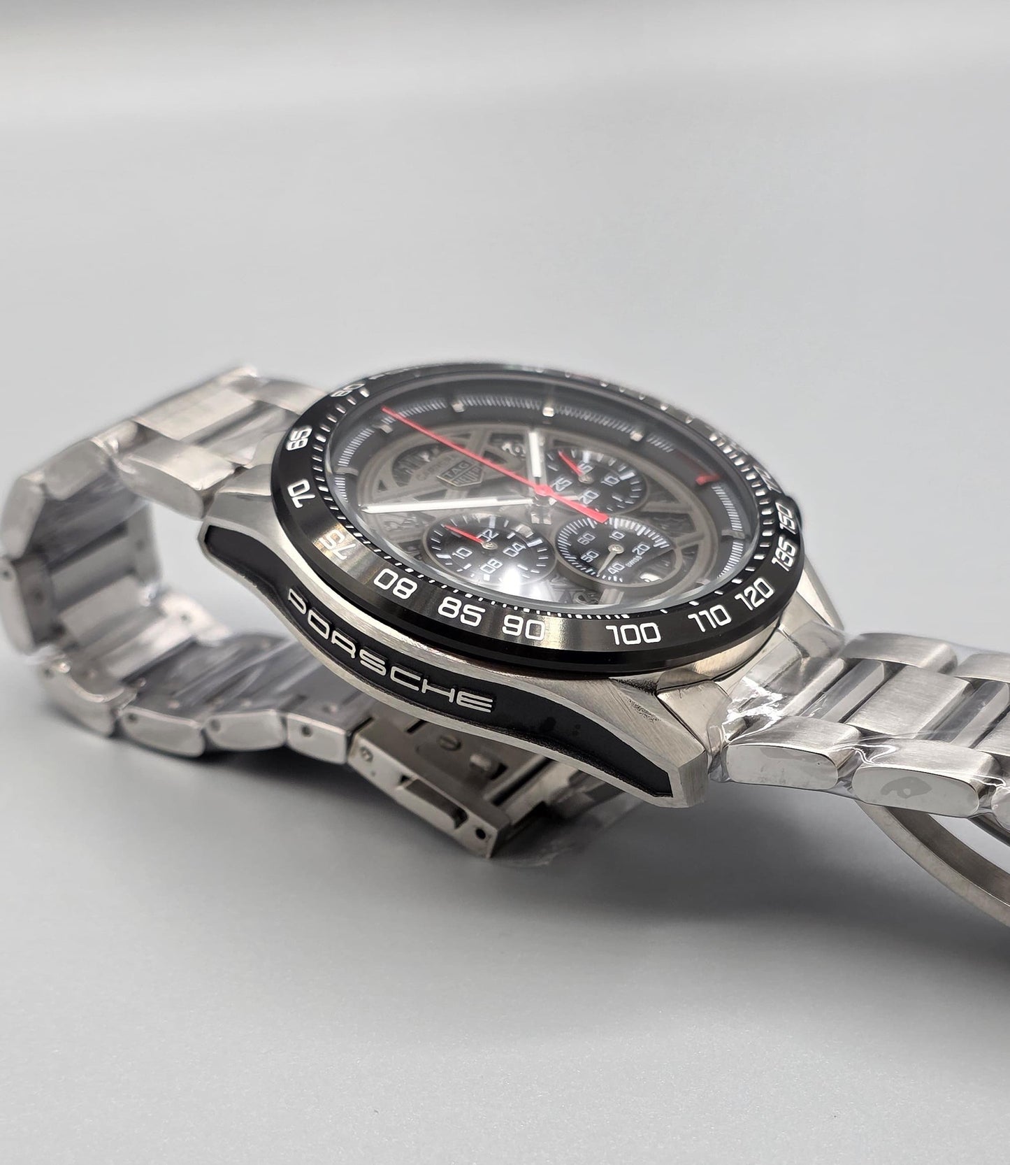 High Quality Luxury Branded Watch - Gray Dail