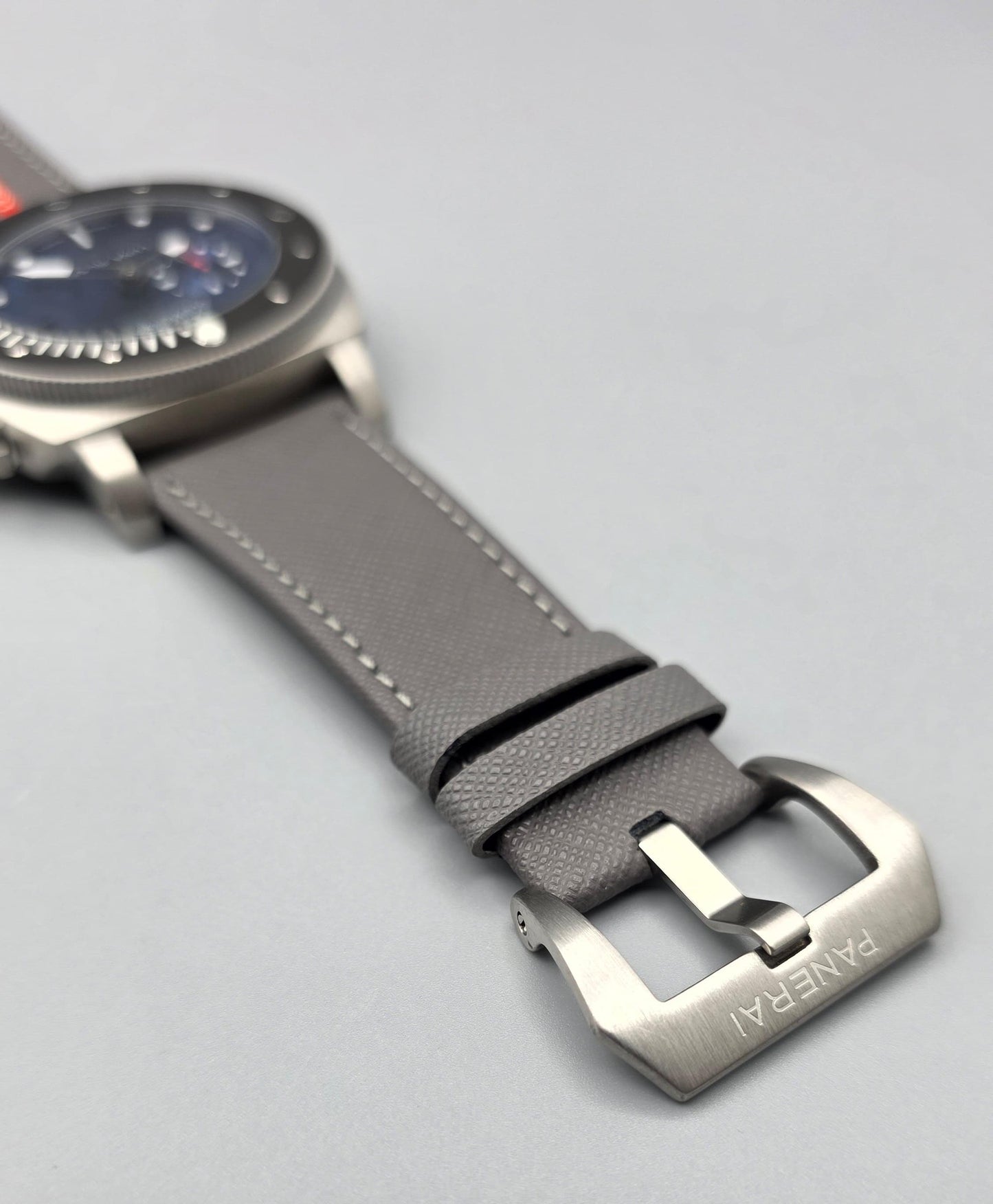 Luxury Diver Automatic Watch – White Luna Edition