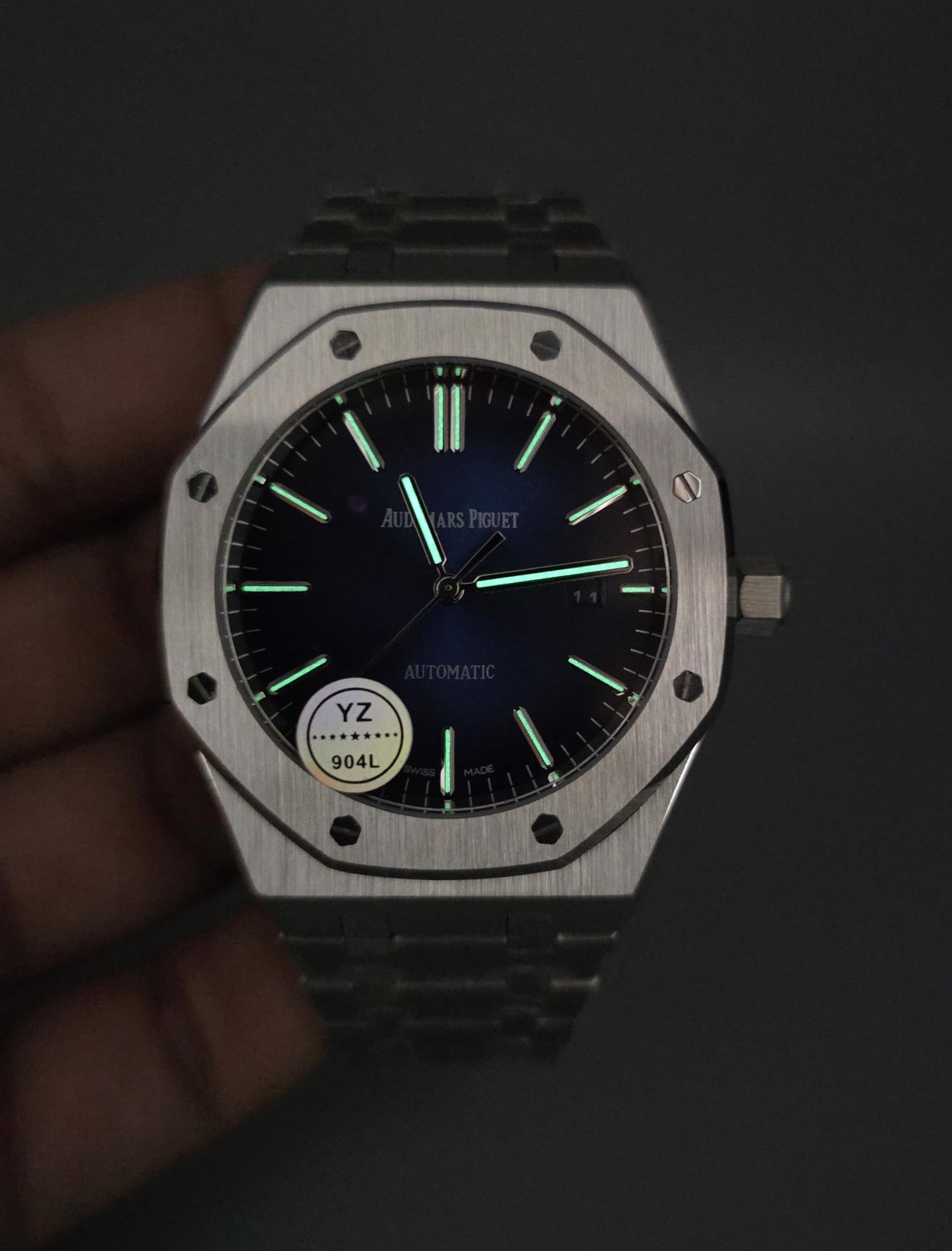 Luxury Men’s Stainless Steel Watch – Automatic Blue Dial