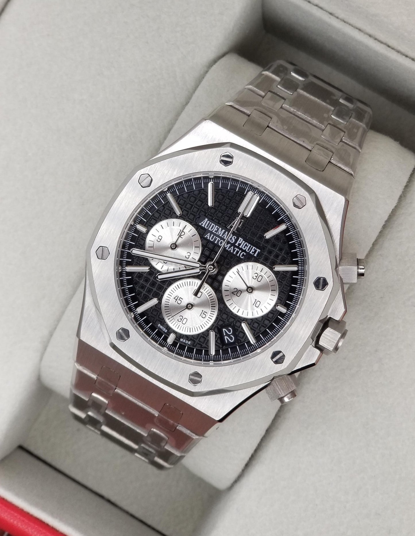 Luxury Men’s Chronograph Watch – Black Dial