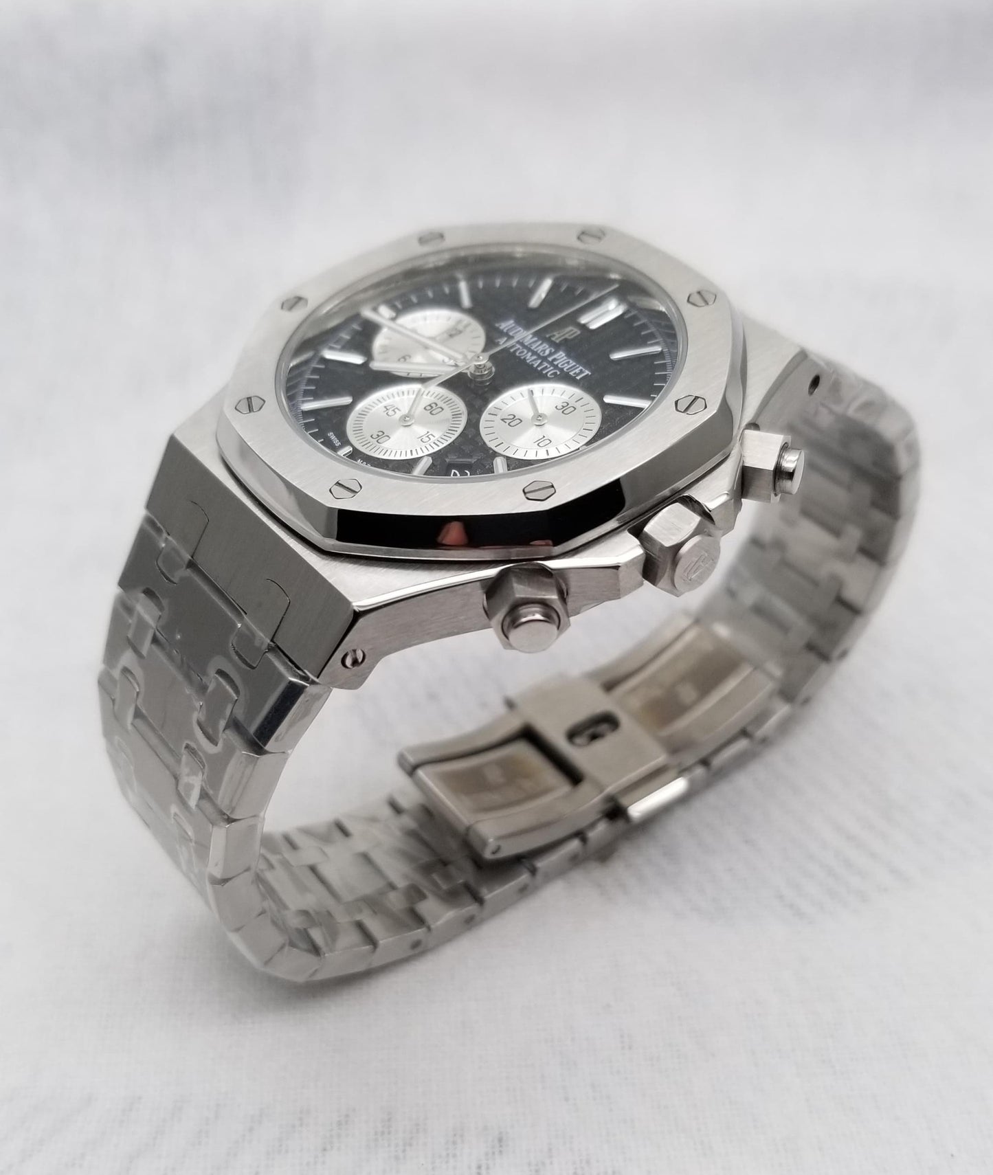 Luxury Men’s Chronograph Watch – Black Dial