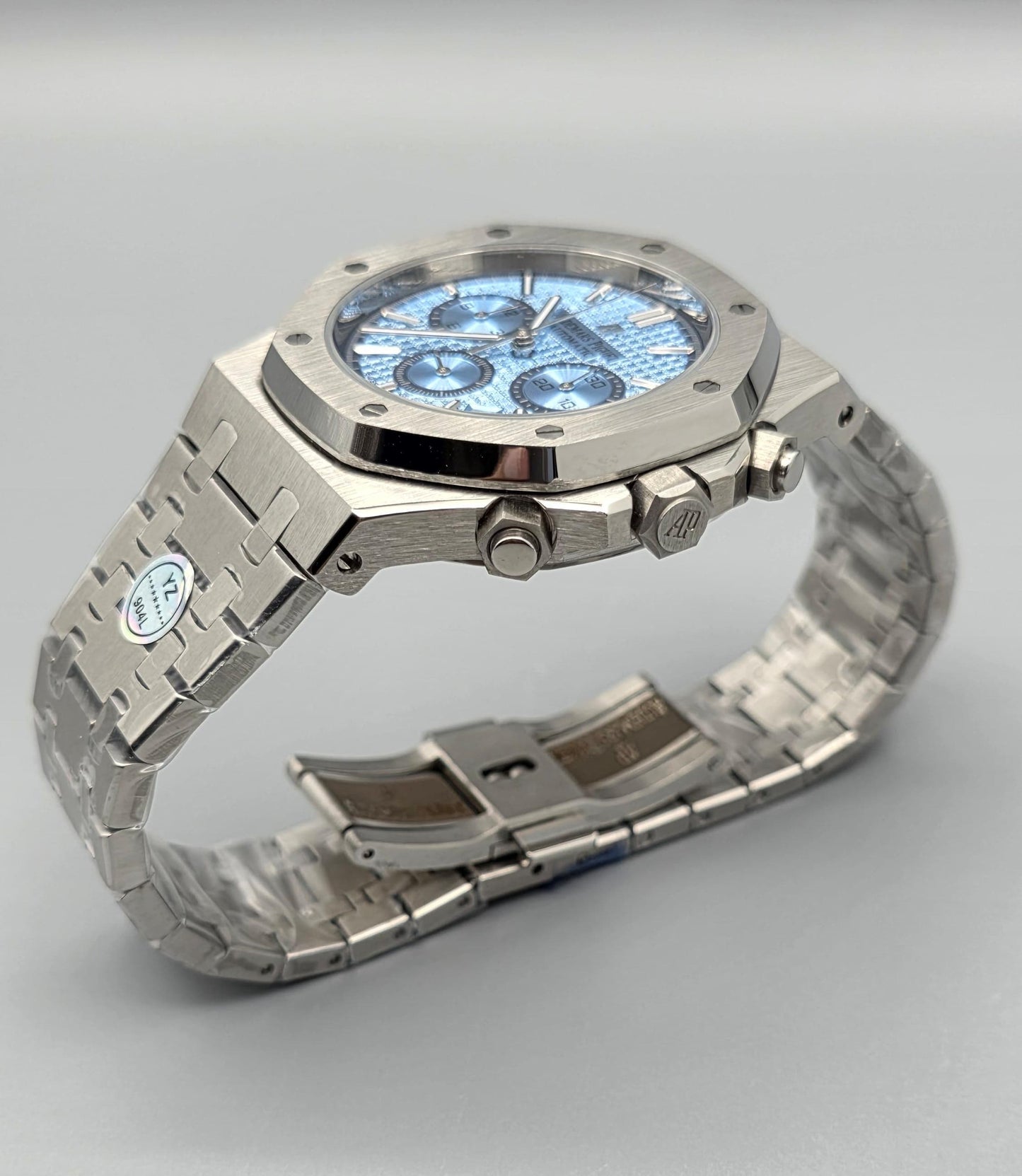 Luxury Men’s Chronograph Watch – Blue Dial