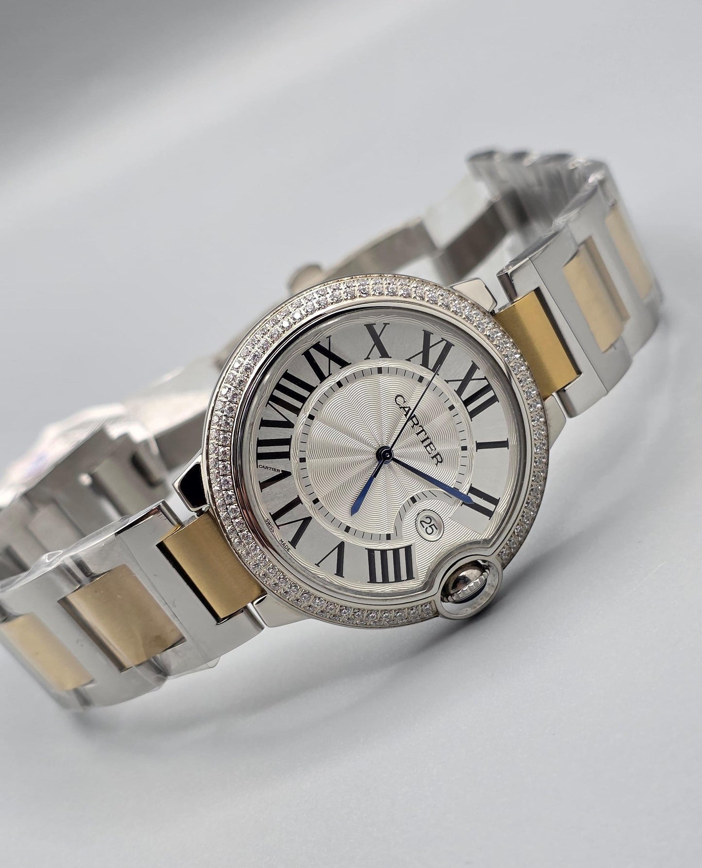 High Quality Luxury Branded Watch - Two Tone Chain