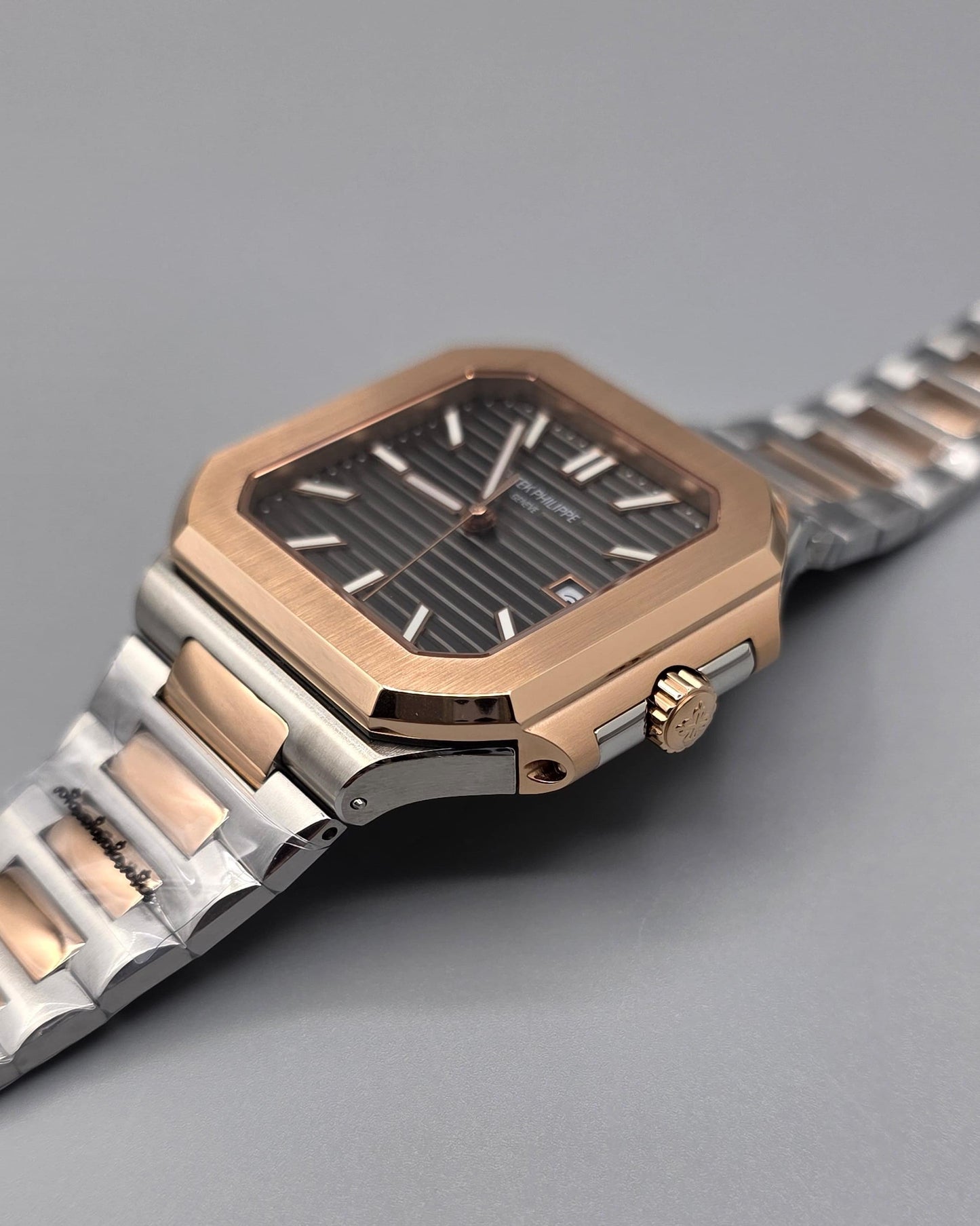 Premium Luxury Men’s Watch – Silver & Rose Gold, Automatic Datejust, Grey Dial