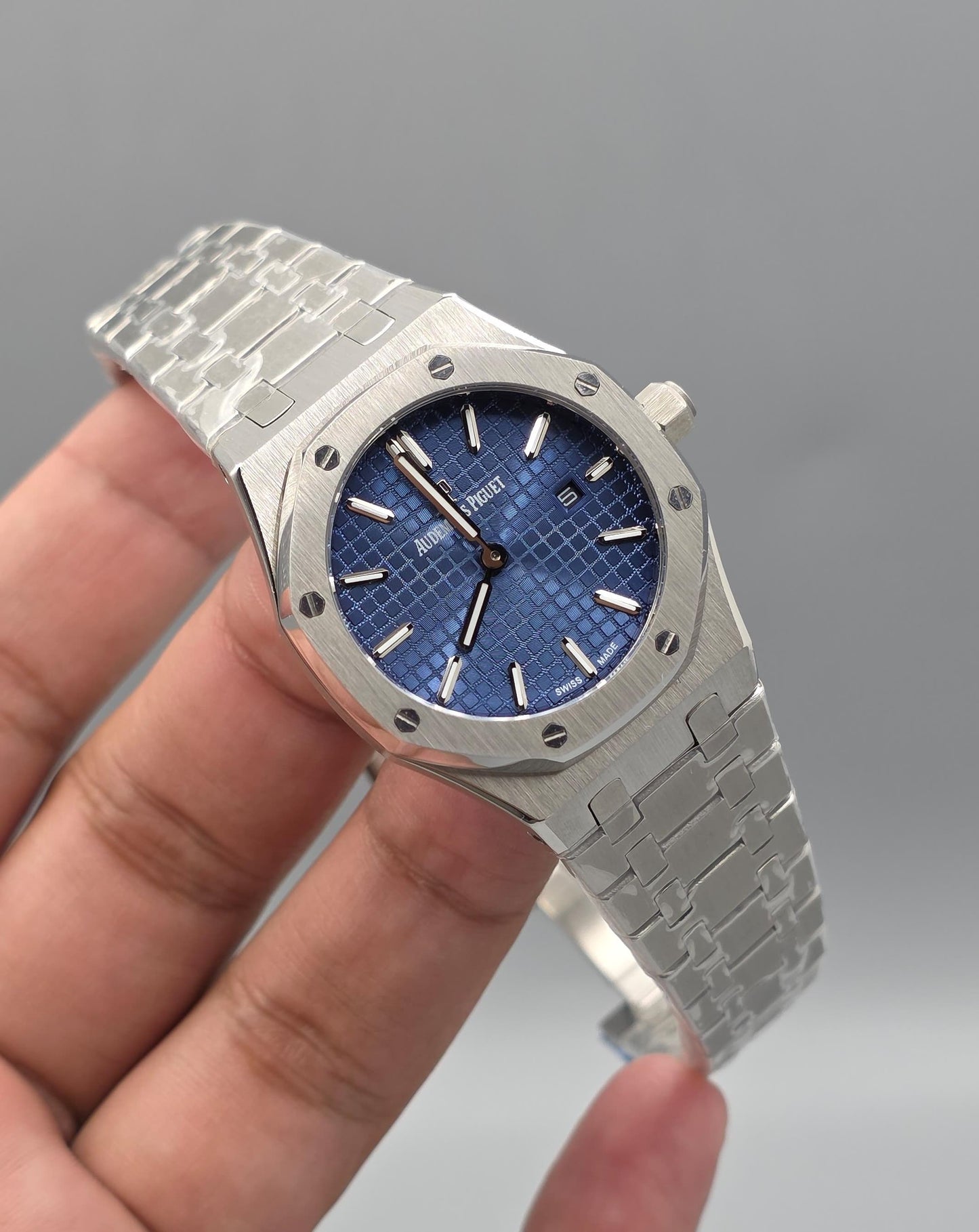 Luxury Ladies Watch – Stainless Steel, Quartz Datejust, 34mm