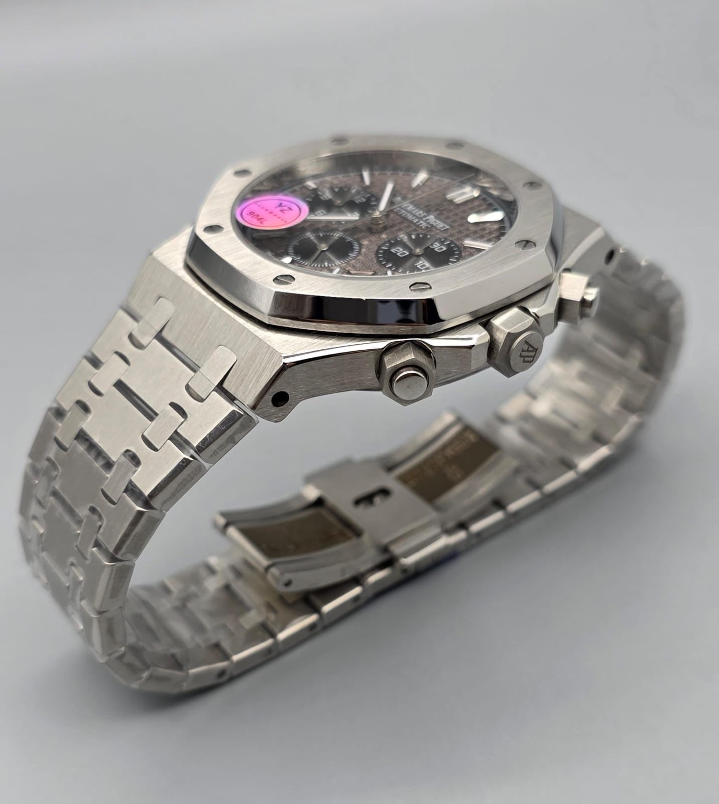Luxury Men’s Chronograph Watch – Grey Dial