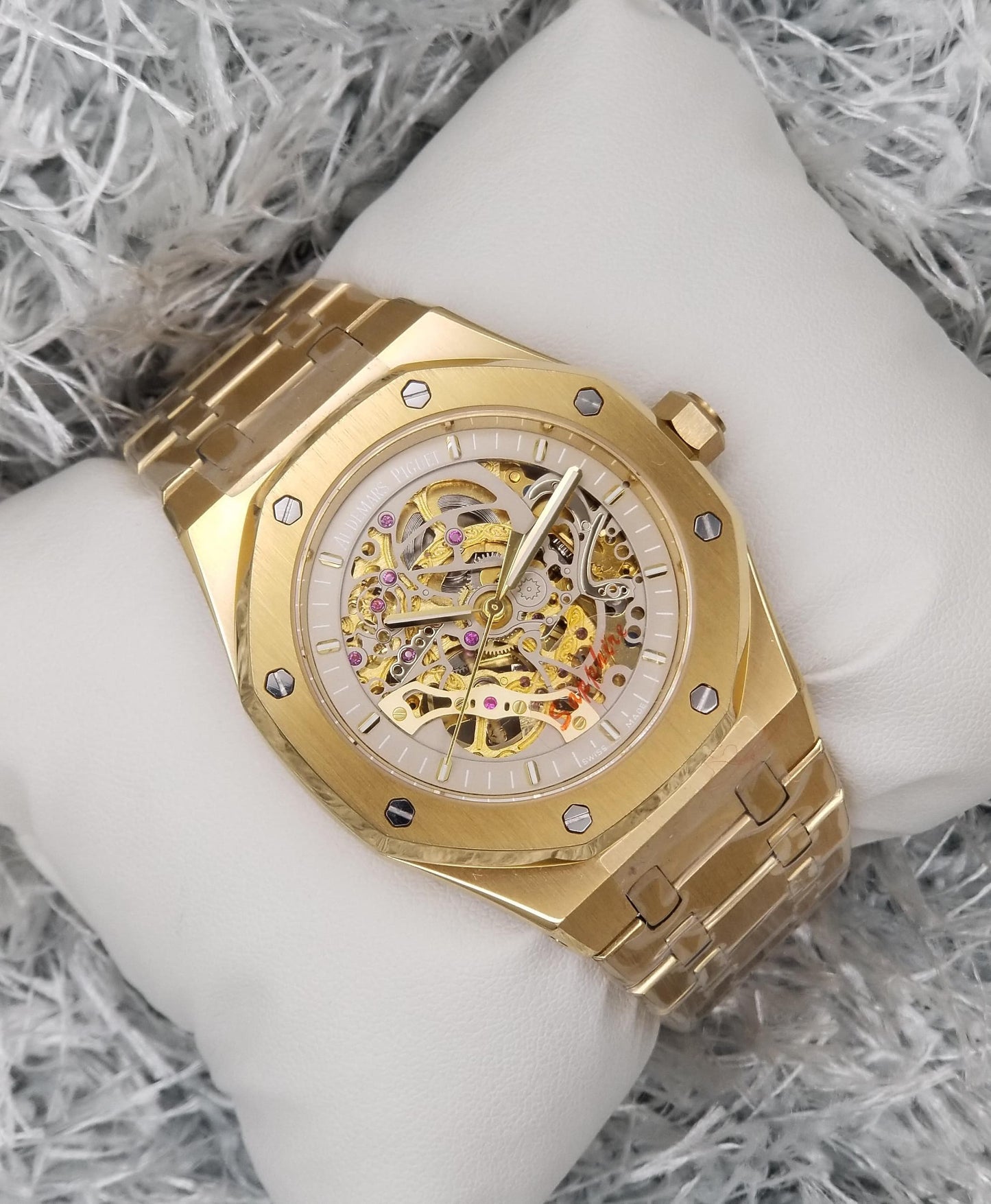 High Quality Luxury Branded Watch - Gold