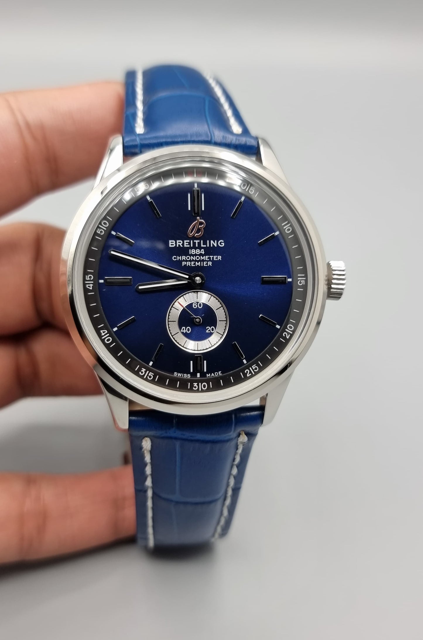 High Quality Luxury Branded Watch - Silver & Blue