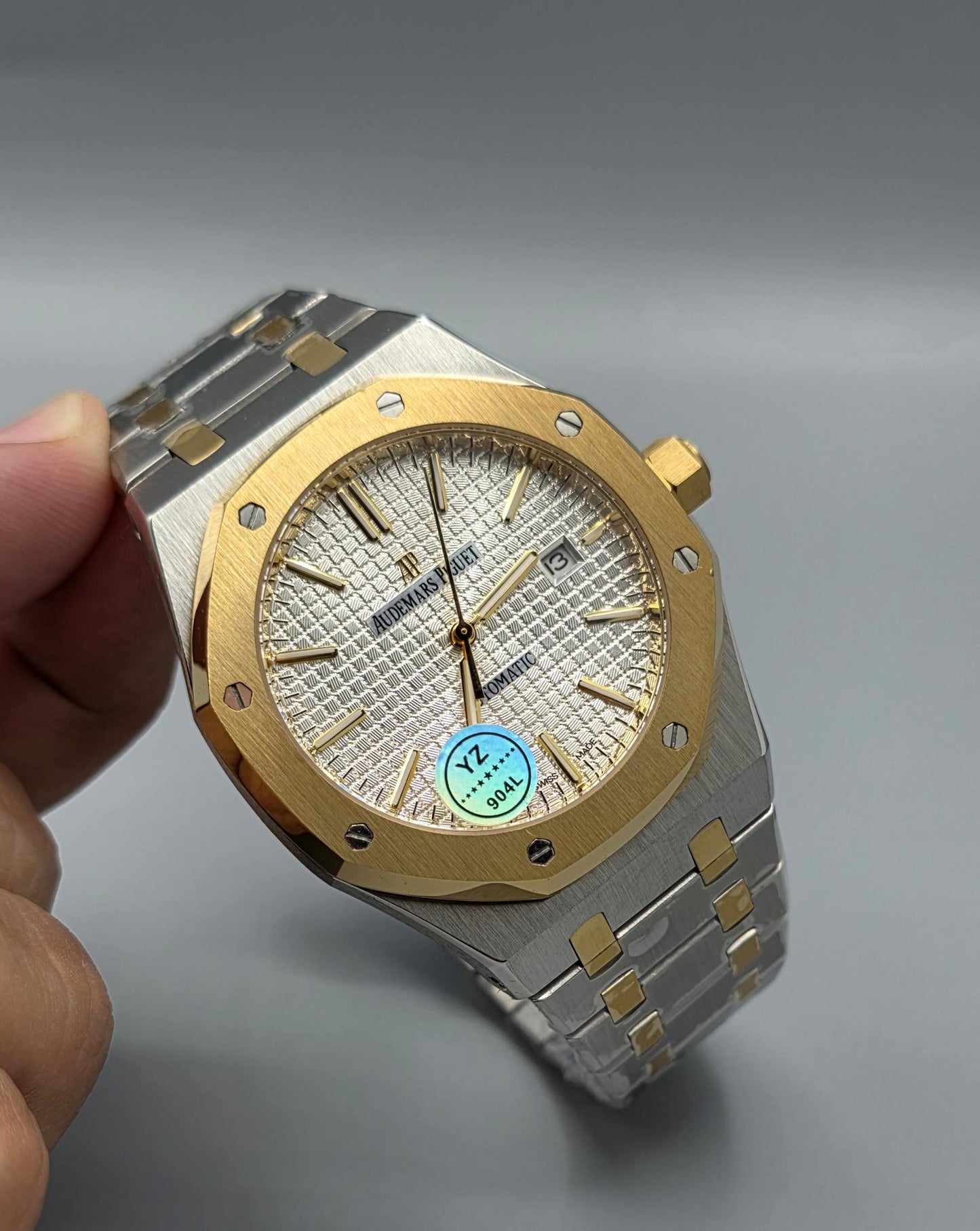 Luxury Men’s Two-Tone Watch – Silver & Yellow Gold, Automatic