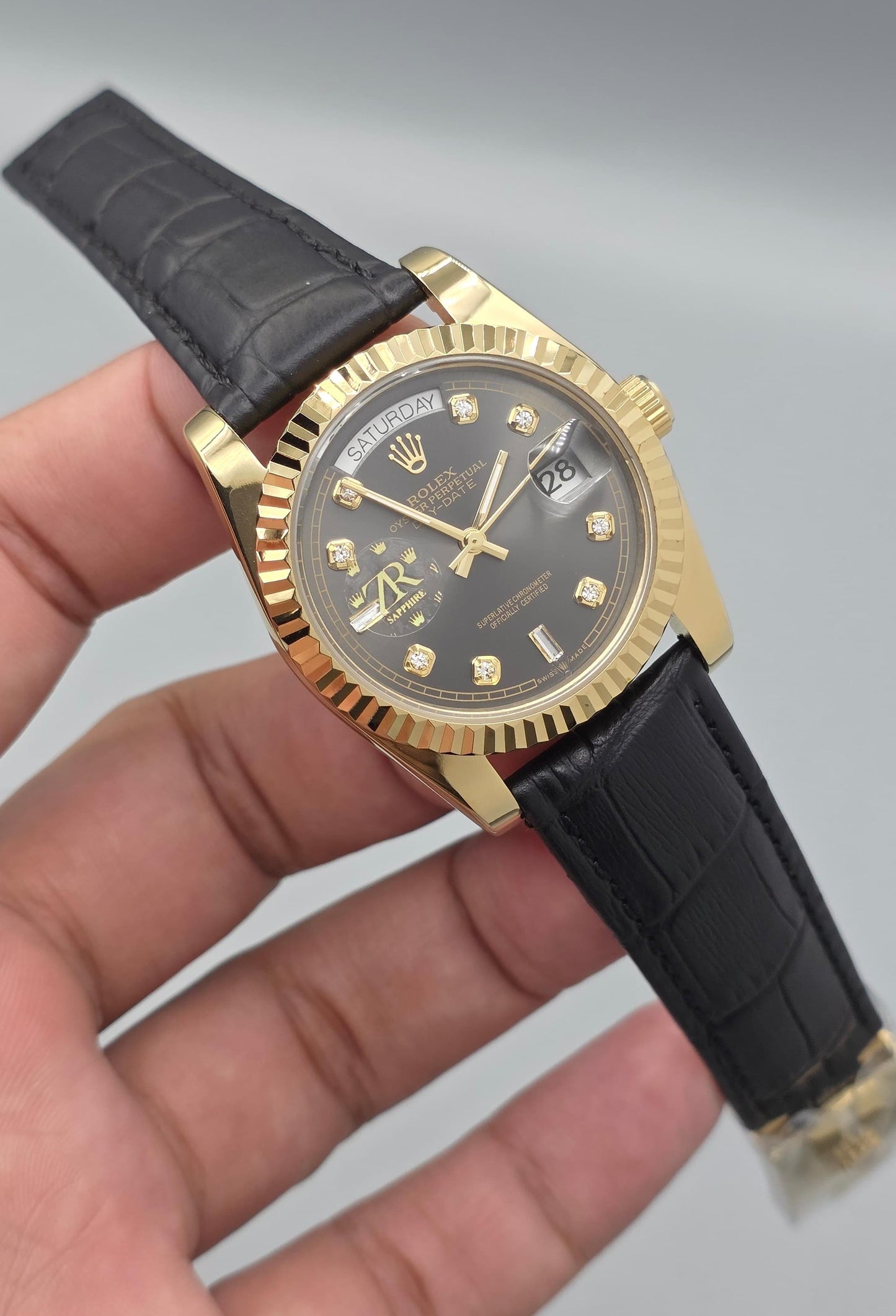 Luxury Grey Dial Watch – Master Lock Strap