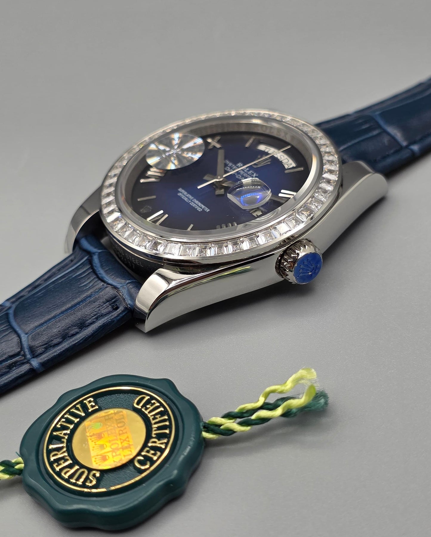 Luxury Leather Strap Watch – Zarcon Bezel, Day & Date