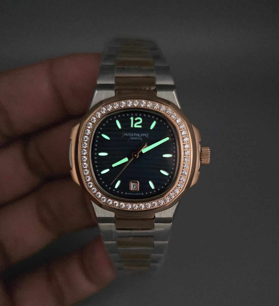 Luxury Ladies Watch – Silver & Rose Gold, Zarcoon Bezel, 32mm