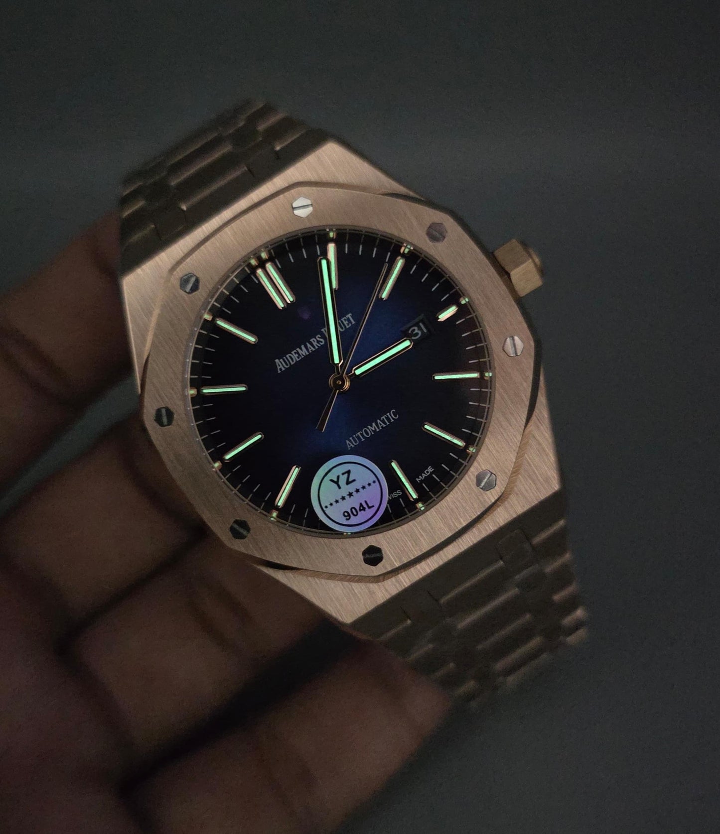 Luxury Men’s Rose Gold Watch – Automatic Blue Dial