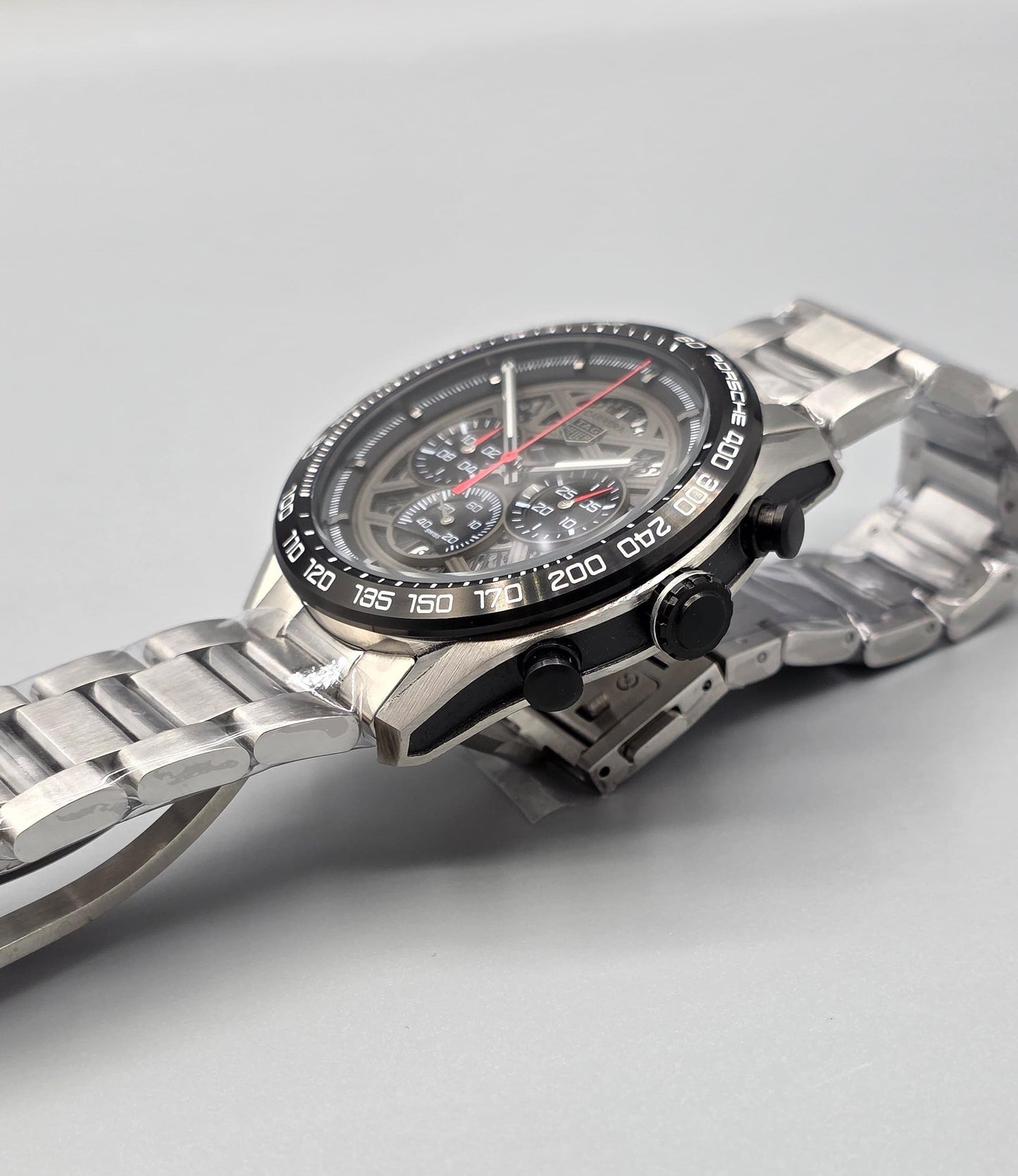 High Quality Luxury Branded Watch - Gray Dail
