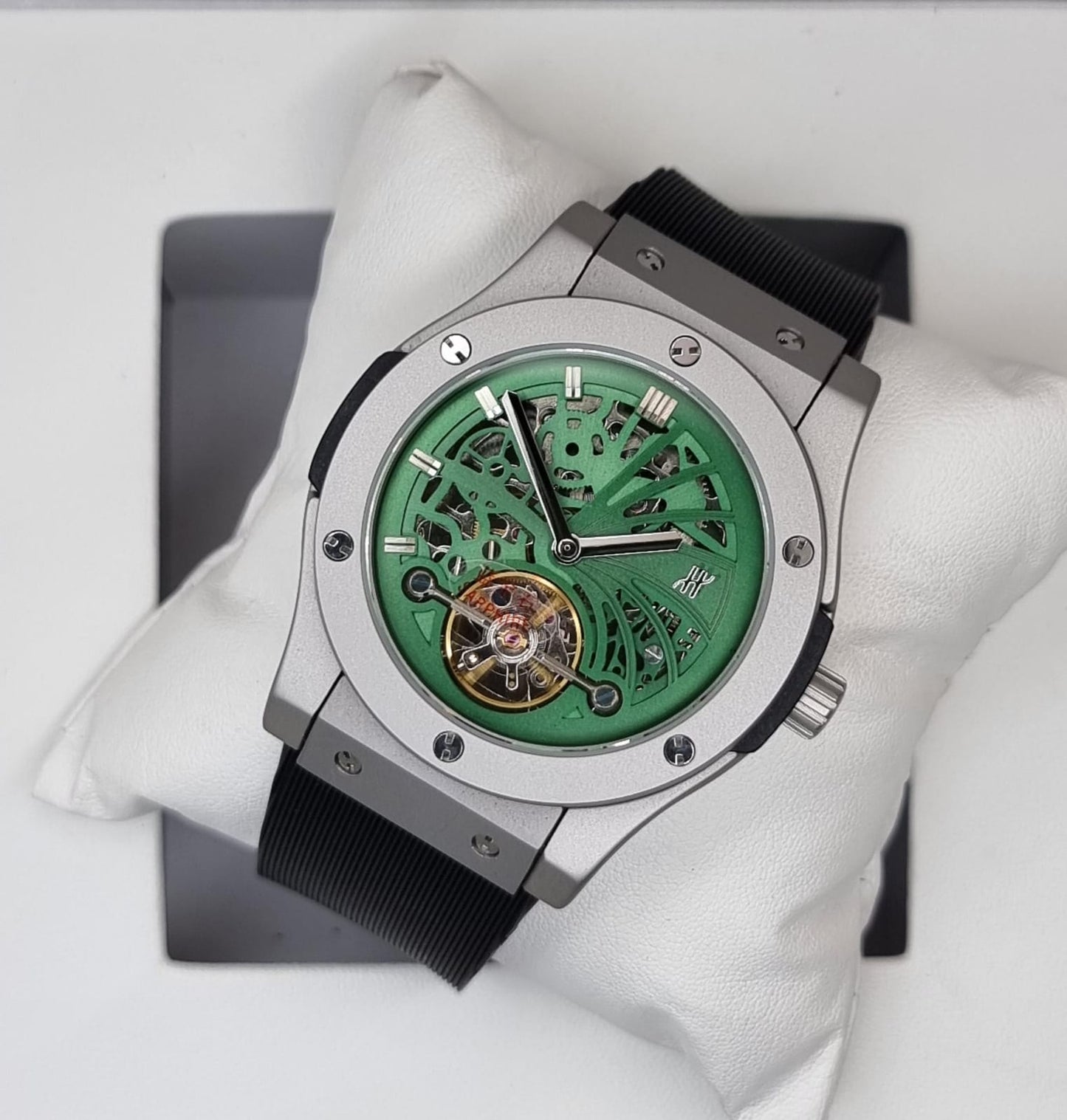 High Quality Luxury Branded Watch - Silver