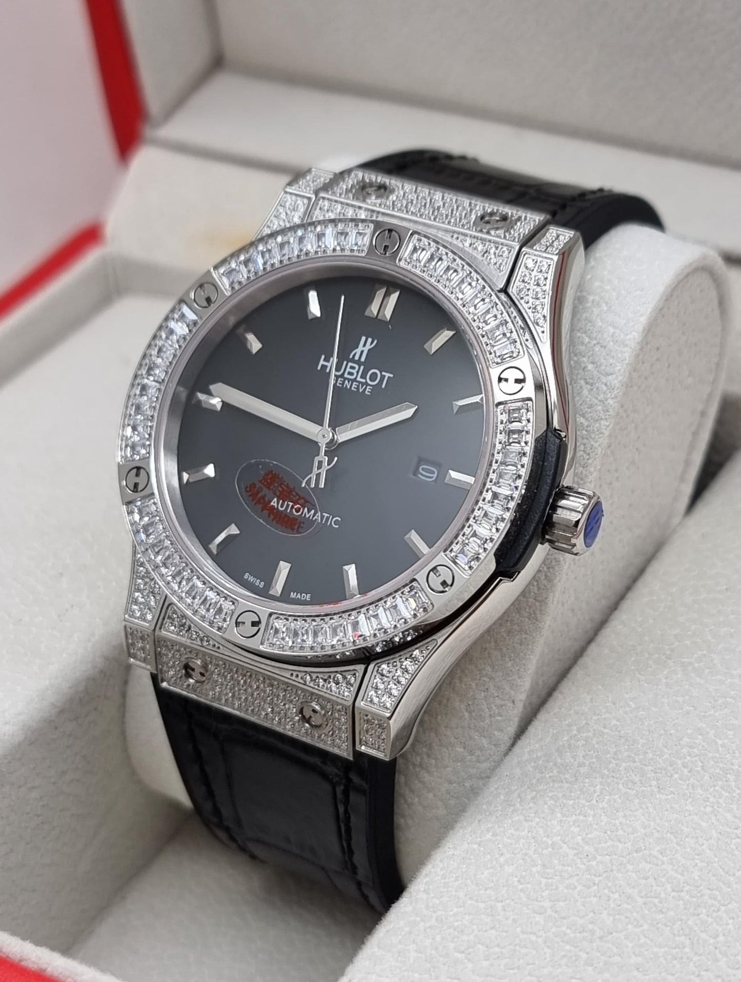 High Quality Luxury Branded Watch - Silver