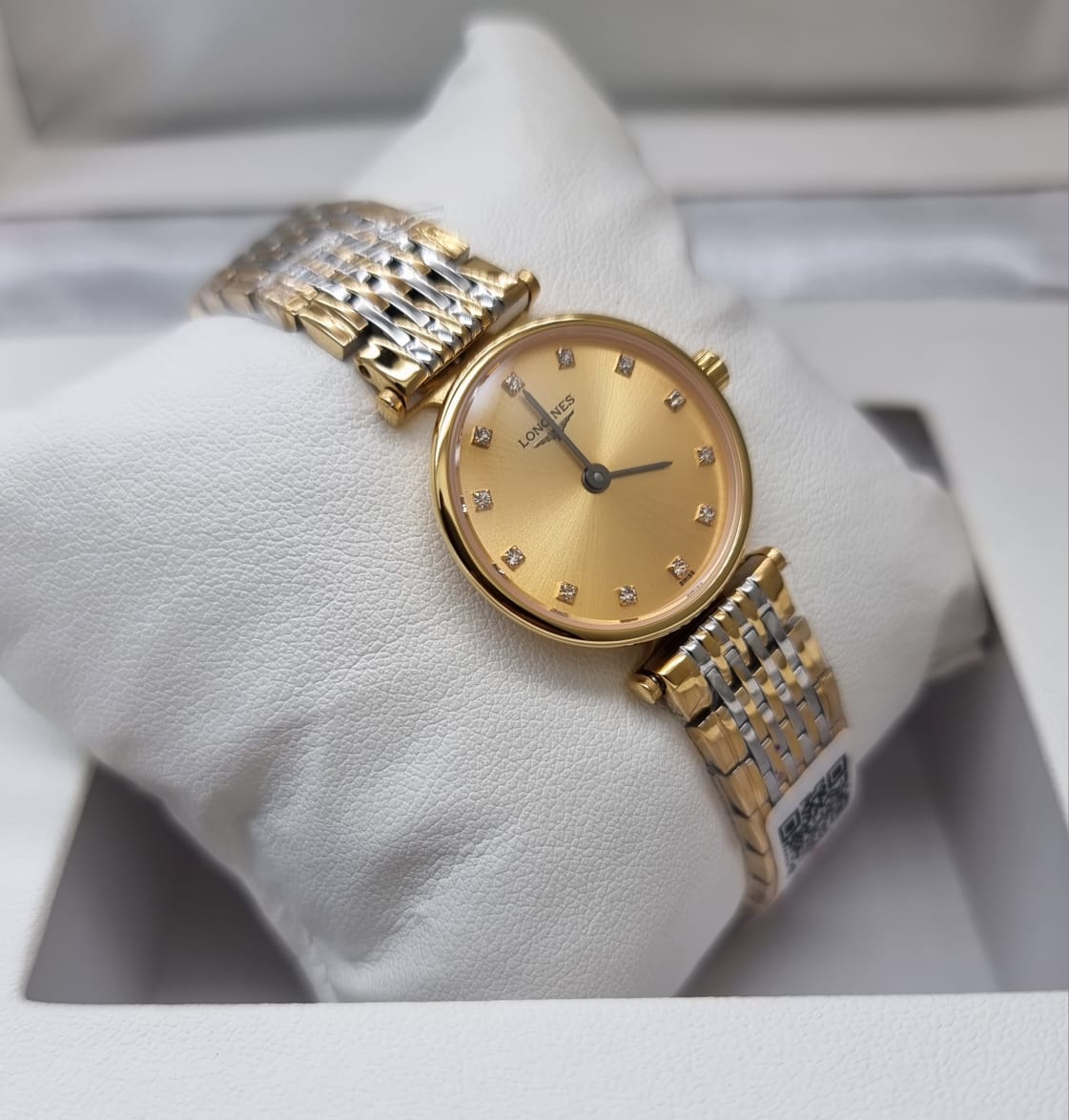 High Quality Luxury Branded Watch - Gold & Silver