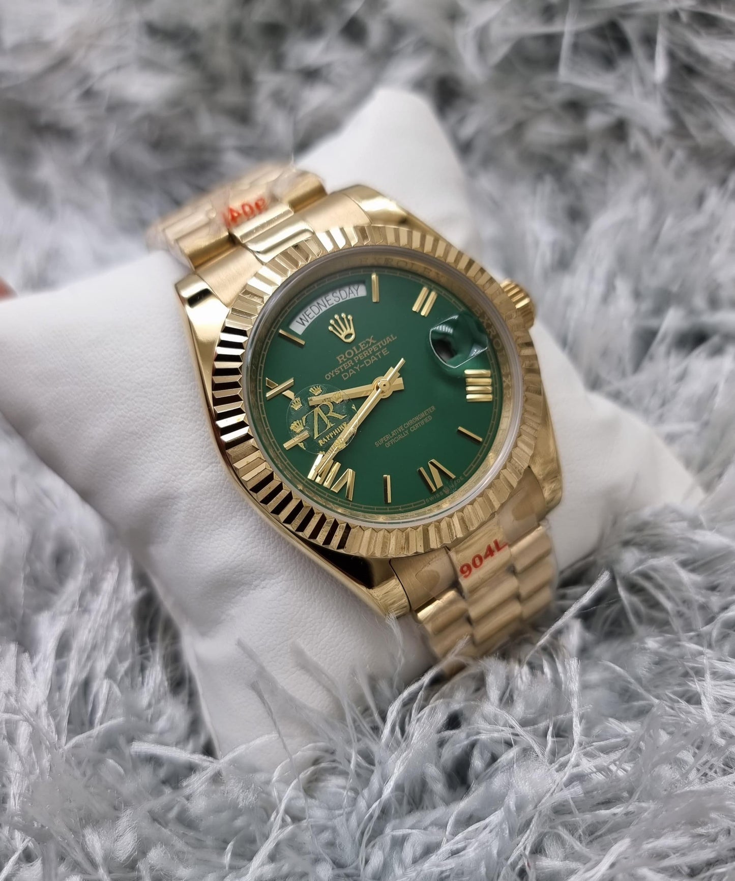 High Quality Luxury Branded Watch - Gold