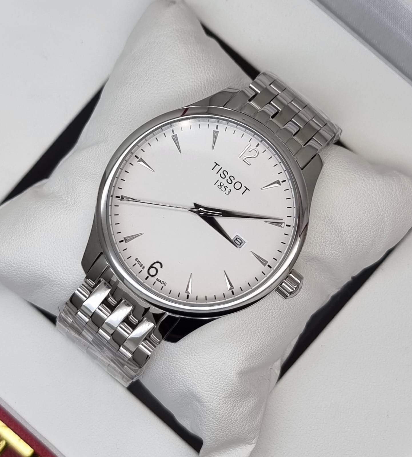 High Quality Luxury Branded Watch - Silver
