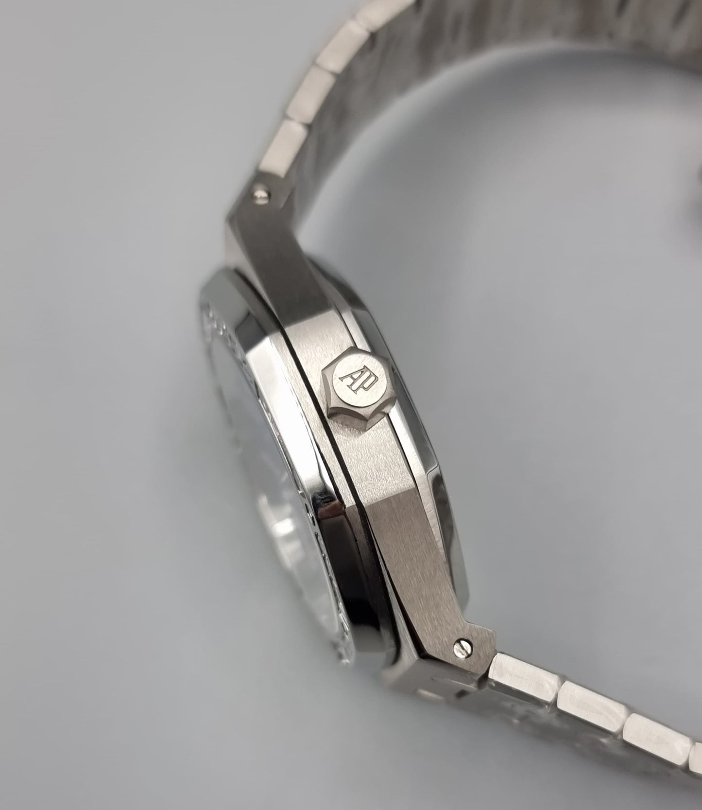 High Quality Luxury Branded Watch - Silver Automatic