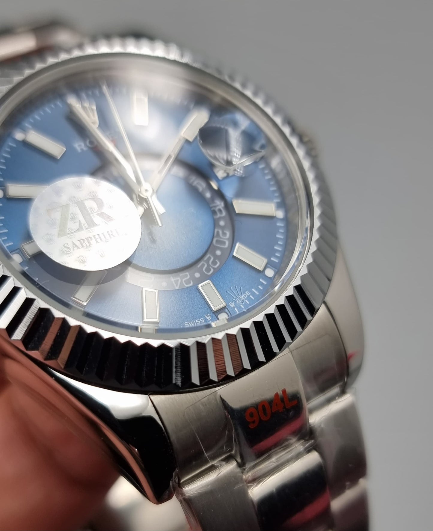 High Quality Luxury Branded Watch - Blue Dail