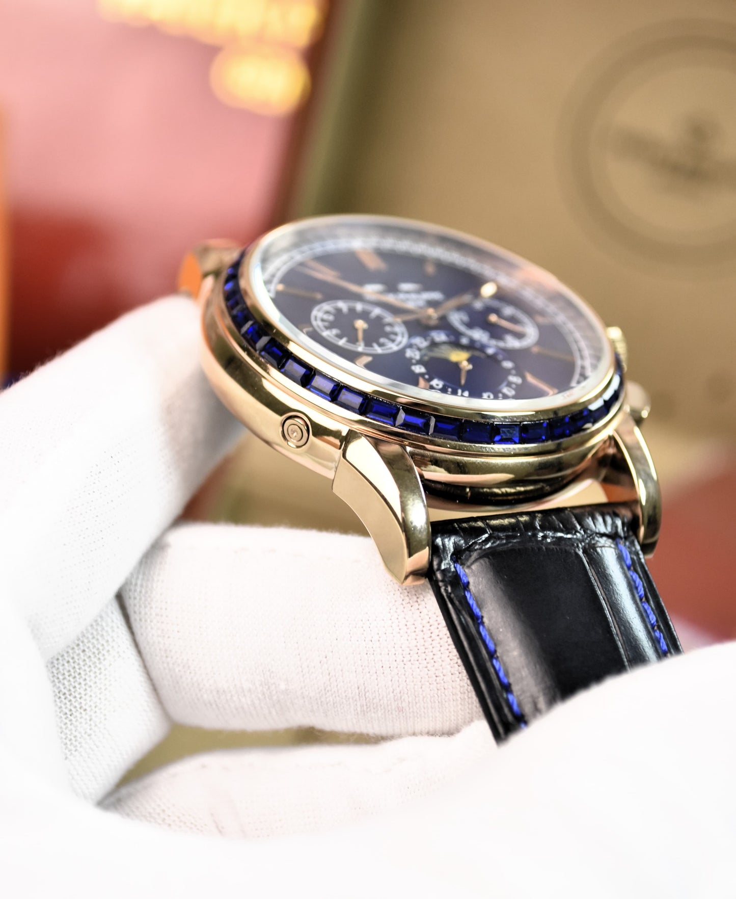 High Quality Luxury Branded Watch - Color Stone Bezel (Blue)