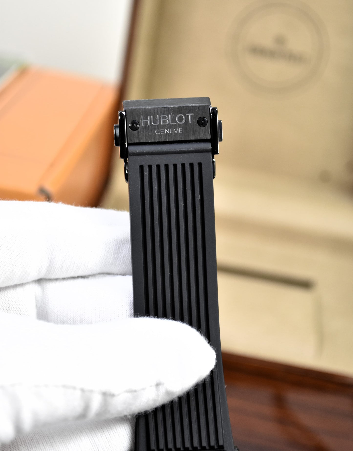 High Quality Luxury Branded Watch - Pure Black