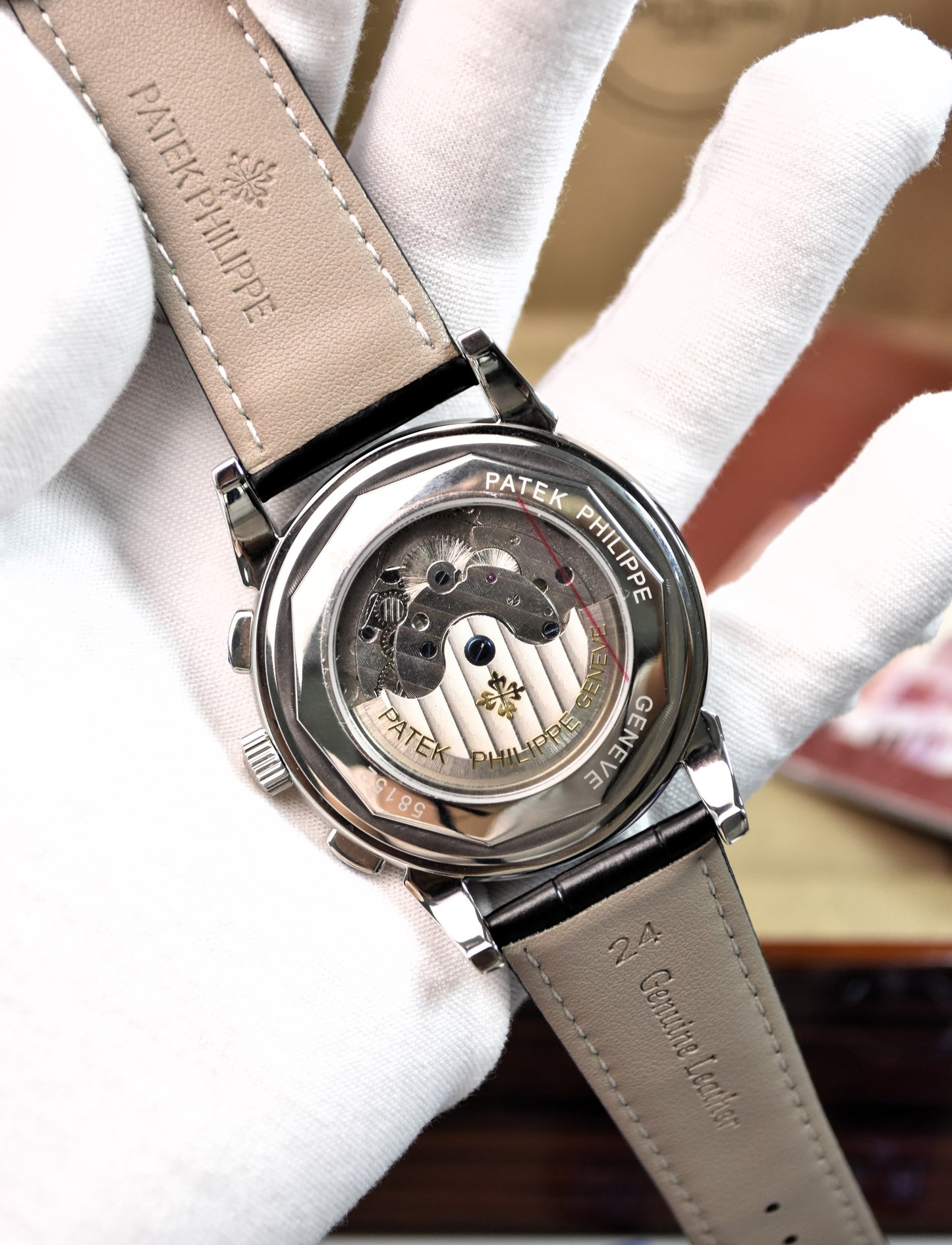 High Quality Luxury Branded Watch - Stone Bazel (Blue)