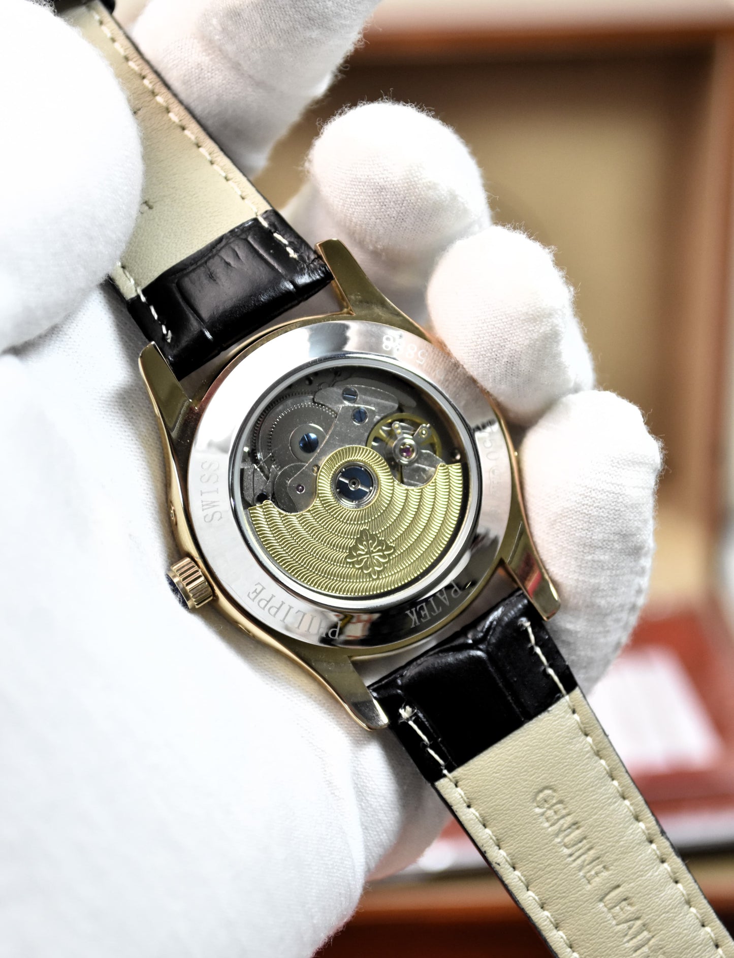 High Quality Luxury Branded Watch - Zarcoon Bezel