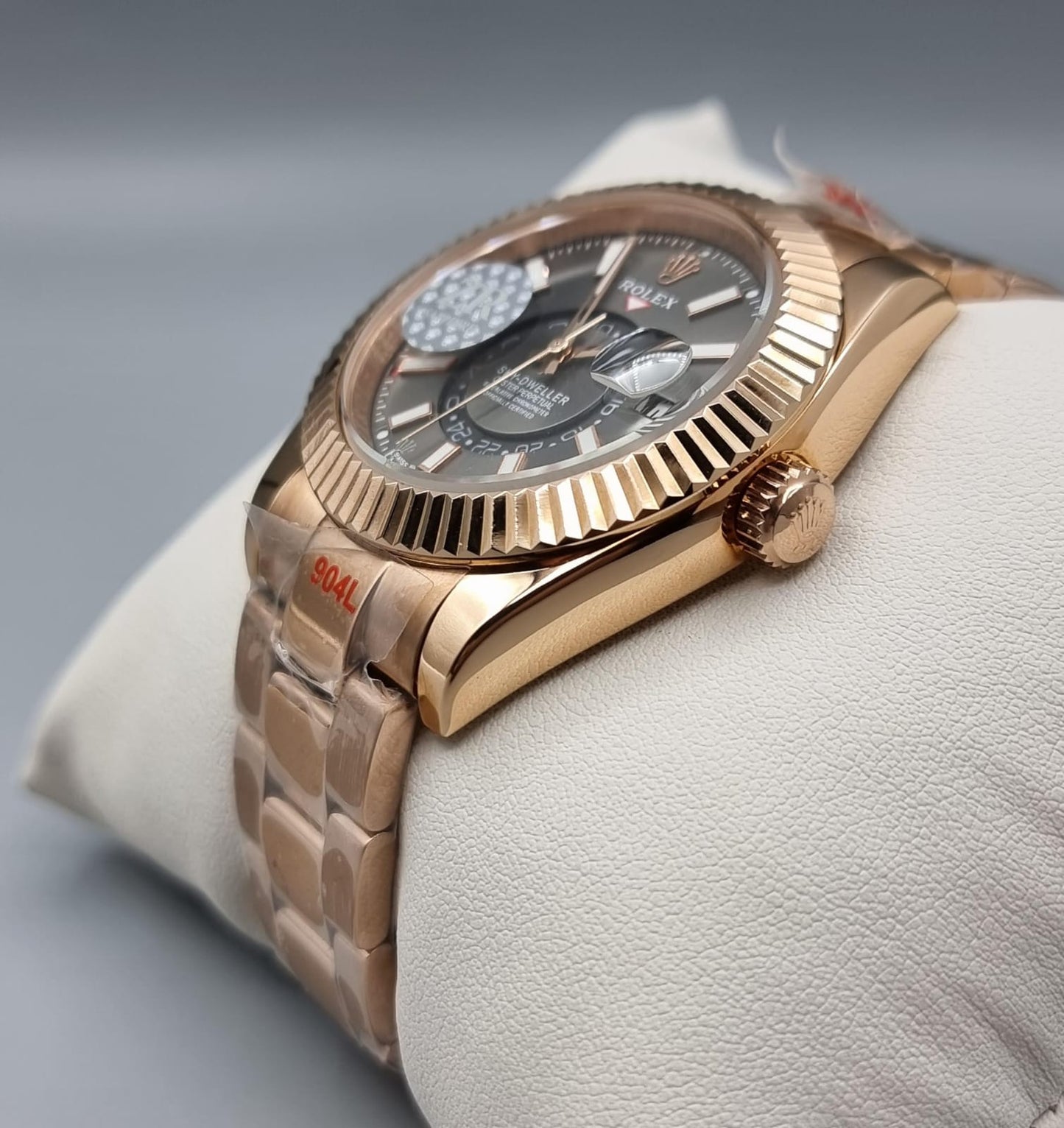 High Quality Luxury Branded Watch - Rose Gold