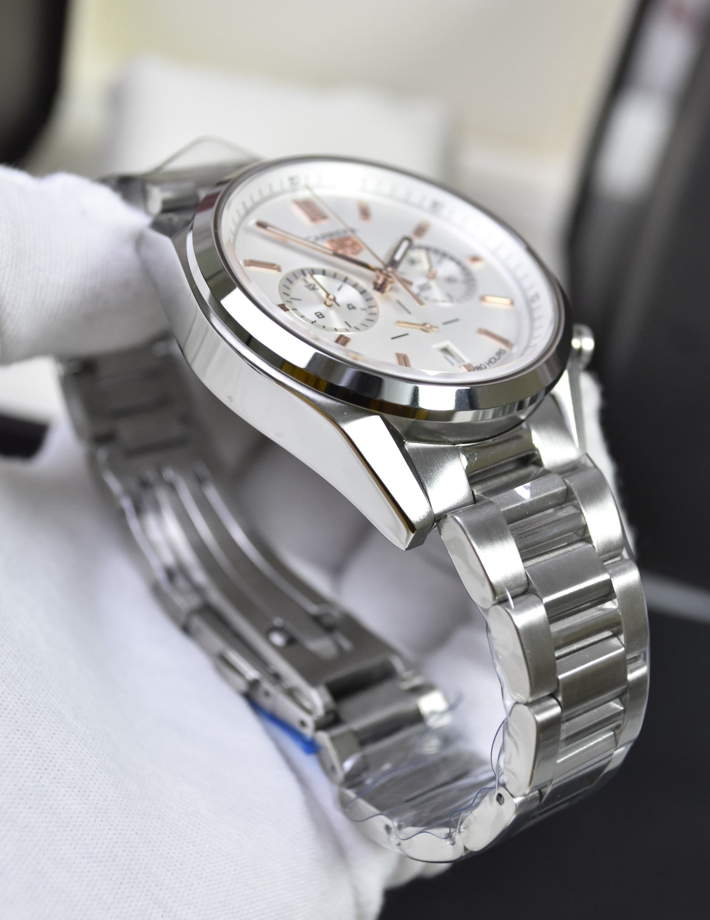 High Quality Luxury Branded Watch - White Dail