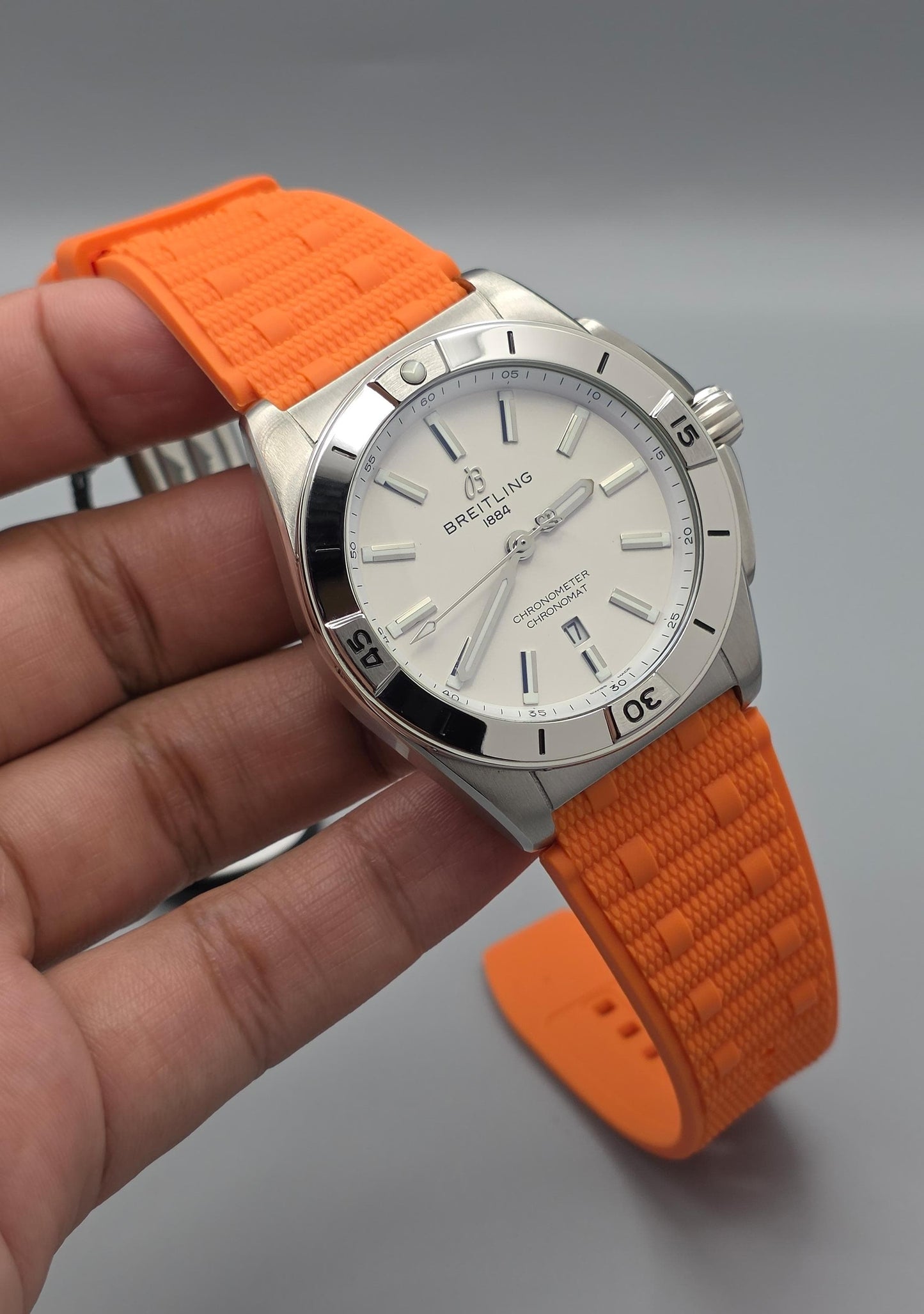 Luxury Automatic – White Orange Edition