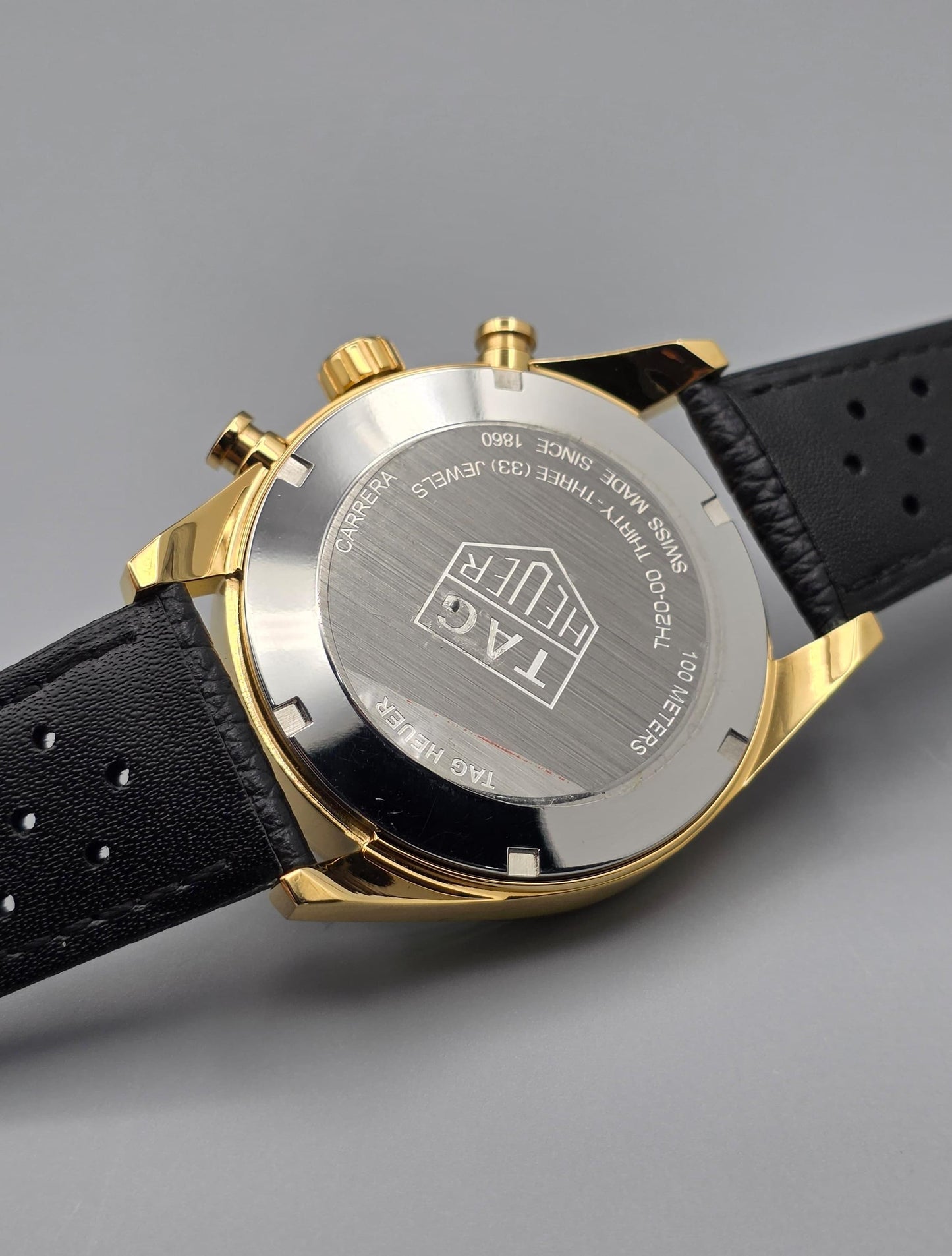 Luxury Classic Chronograph Watch – Gold Dial Edition