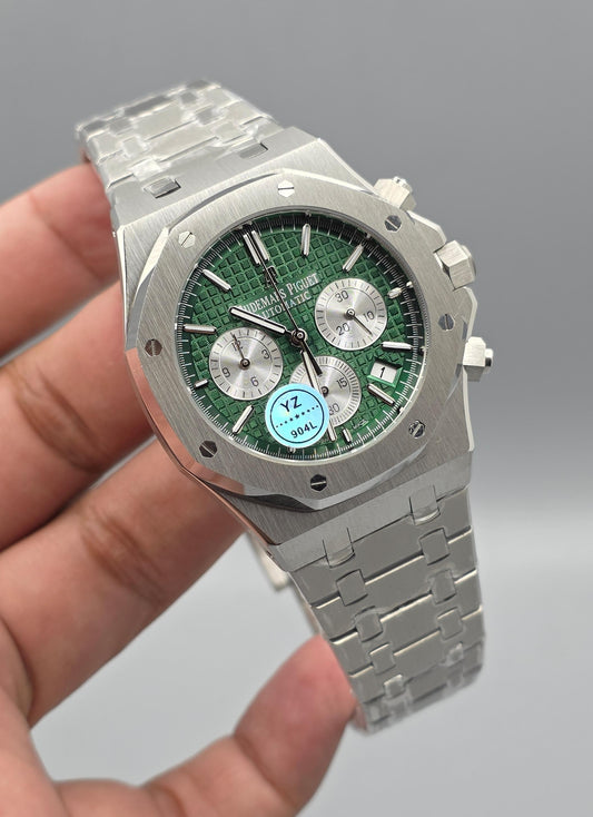 Luxury Men’s Chronograph Watch – Green Dial