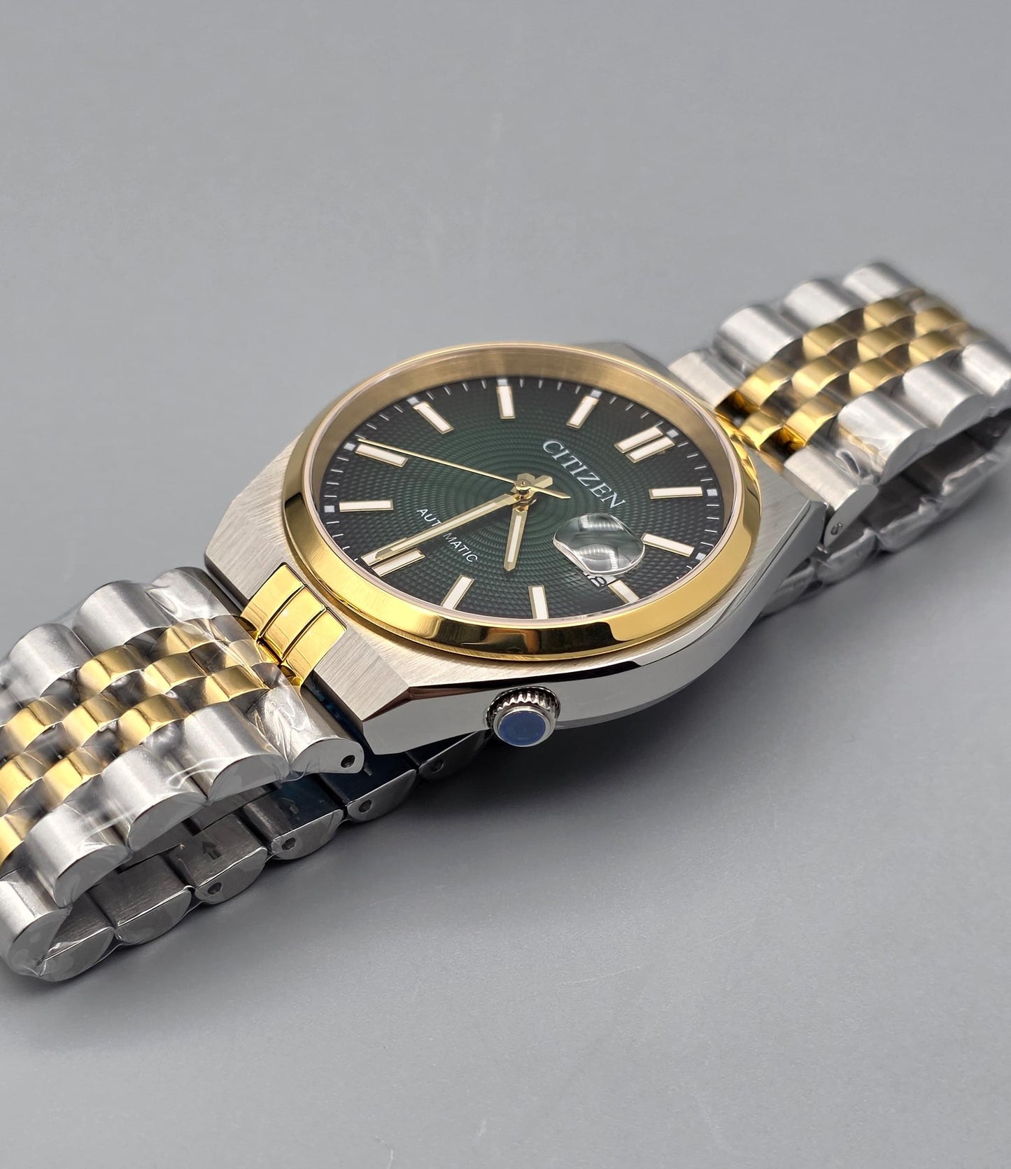 Luxury Smoky Green Dial Automatic – Two-Tone Edition
