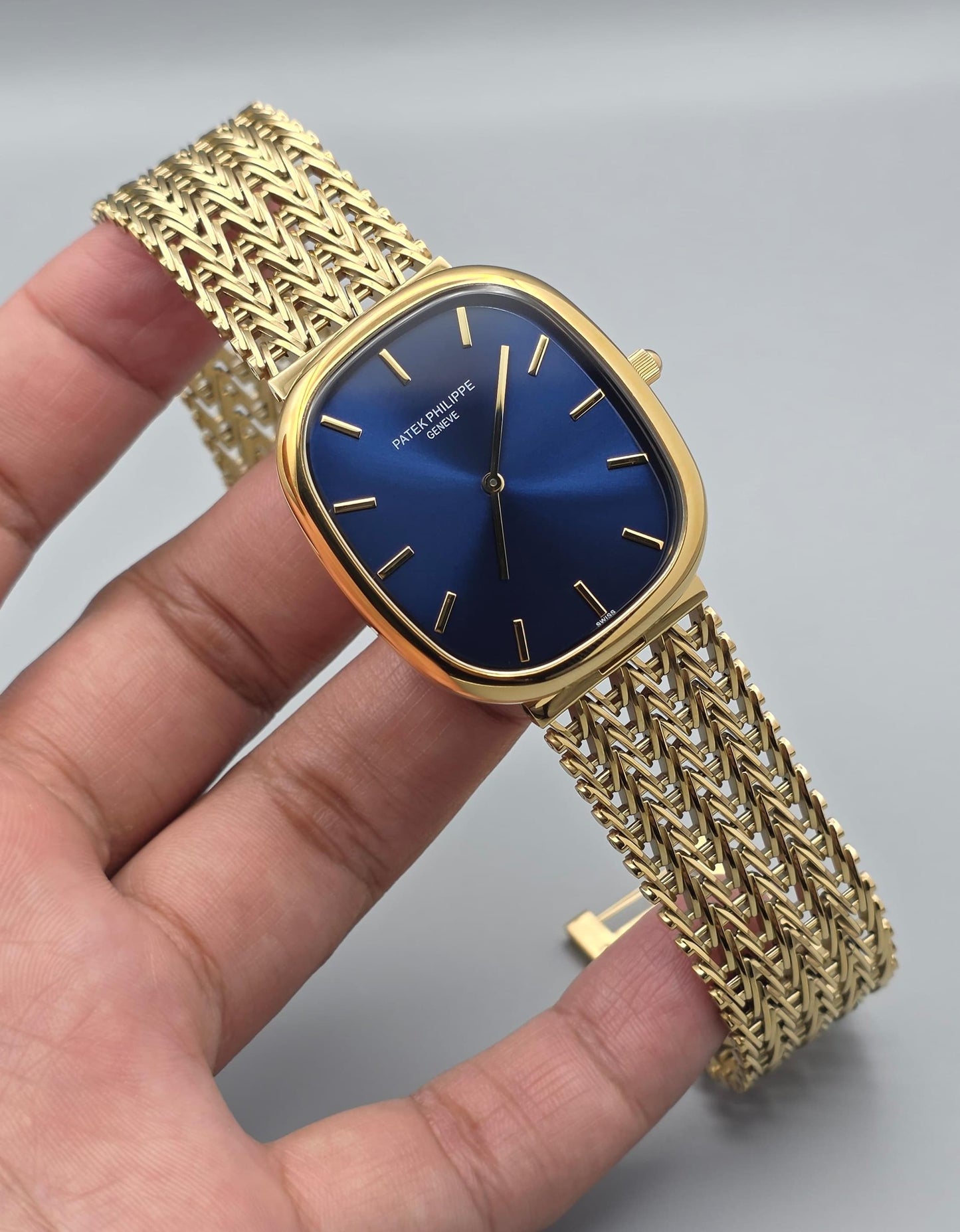 Luxury Dress Watch – Golden Ellipse Gold Blue Dial Edition