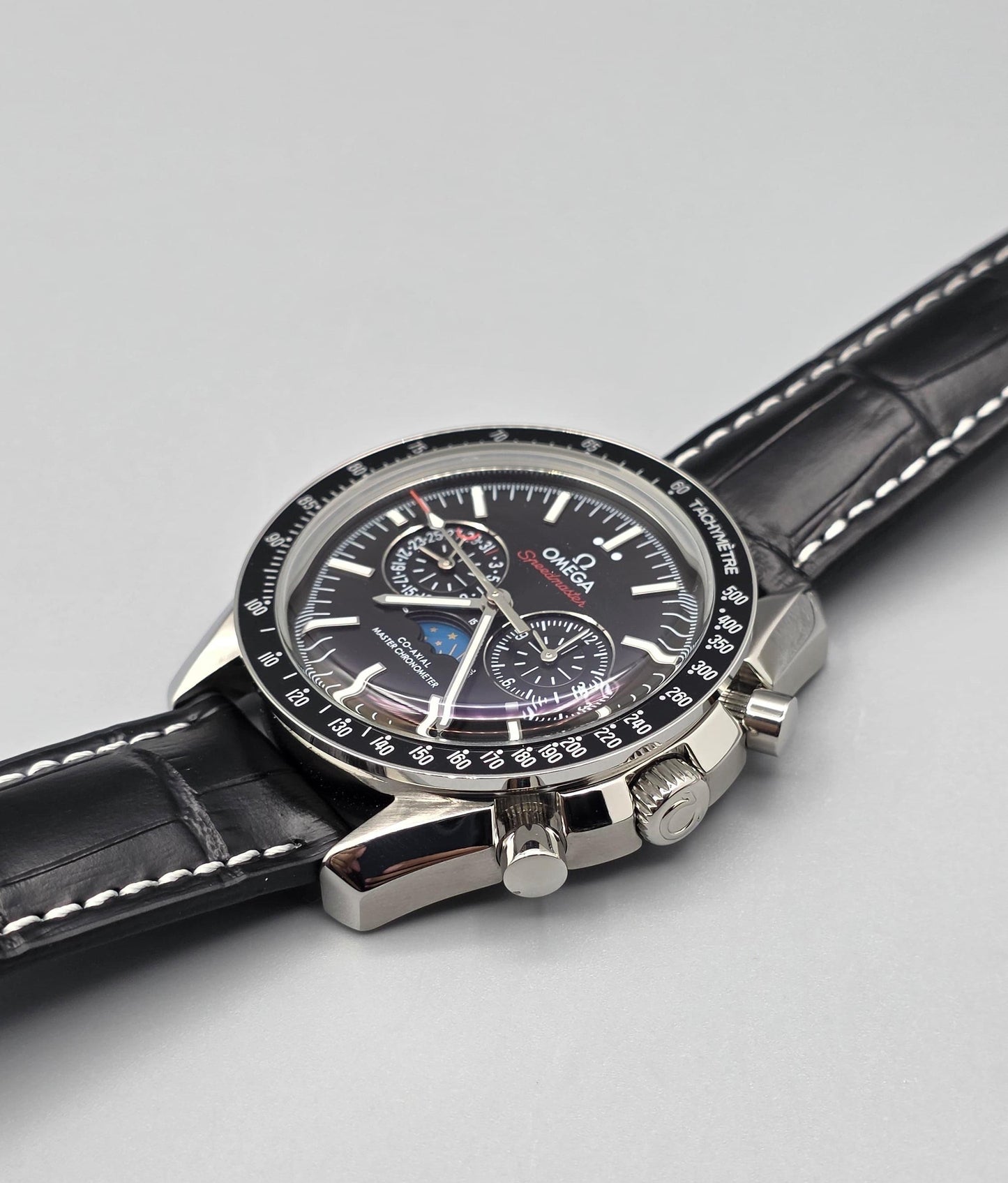 Luxury Moonphase Automatic – Black Leather Edition