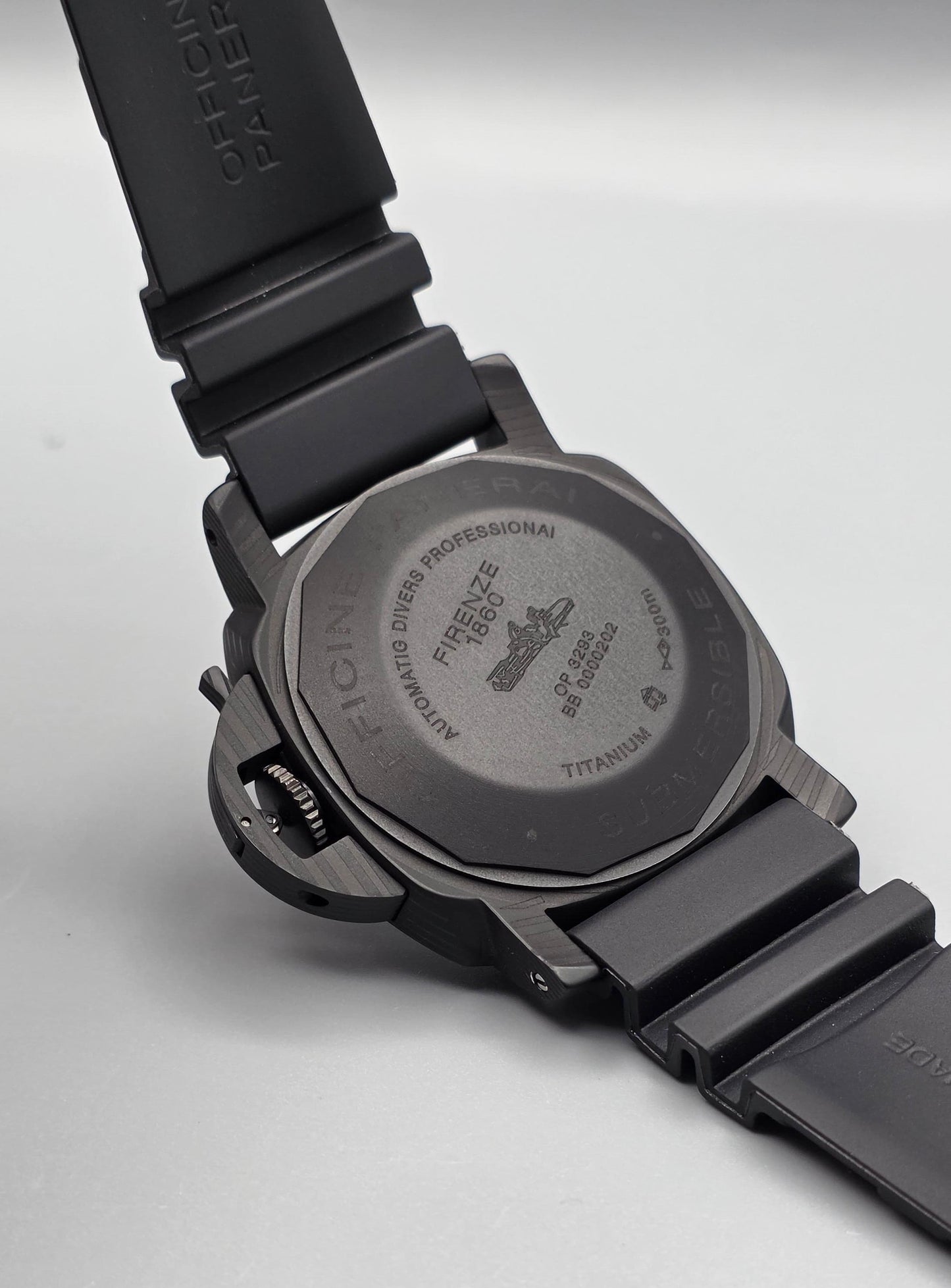 Stealth Carbon Diver Watch – Black Blue Edition