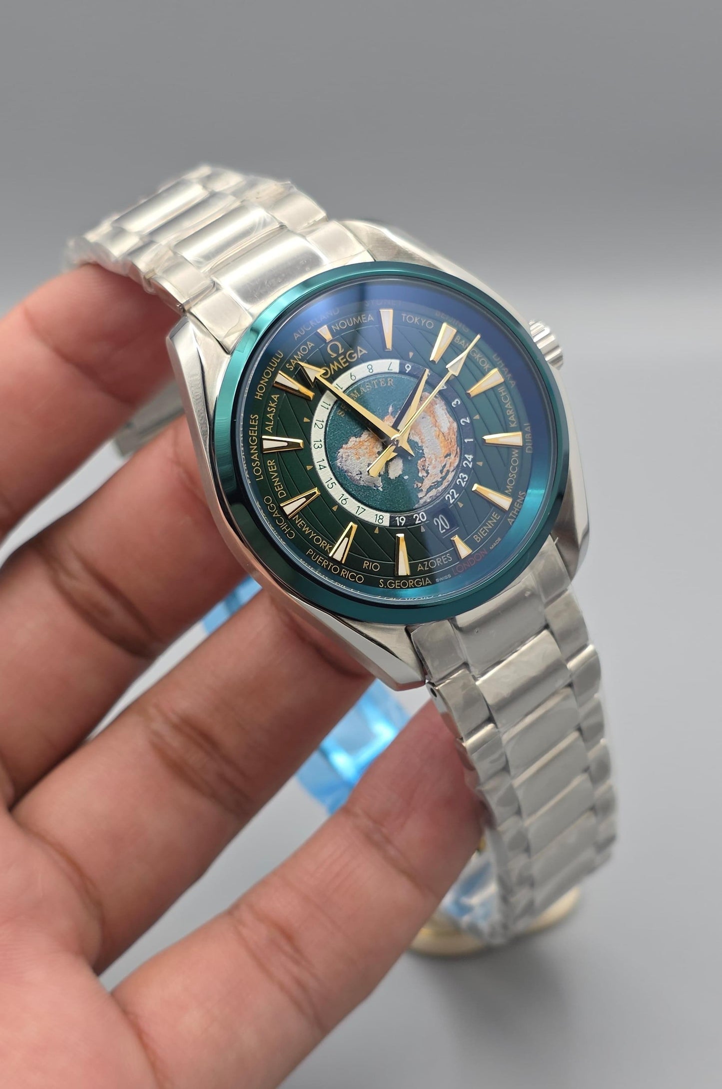 Luxury Green Worldtimer Automatic – Steel Edition