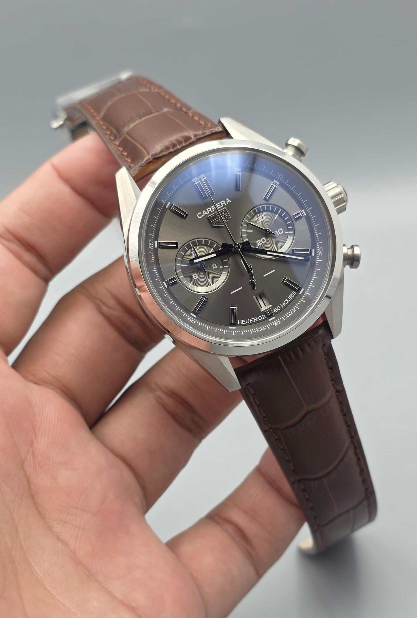 Luxury Chronograph Watch – Grey Dial with Brown Leather Strap